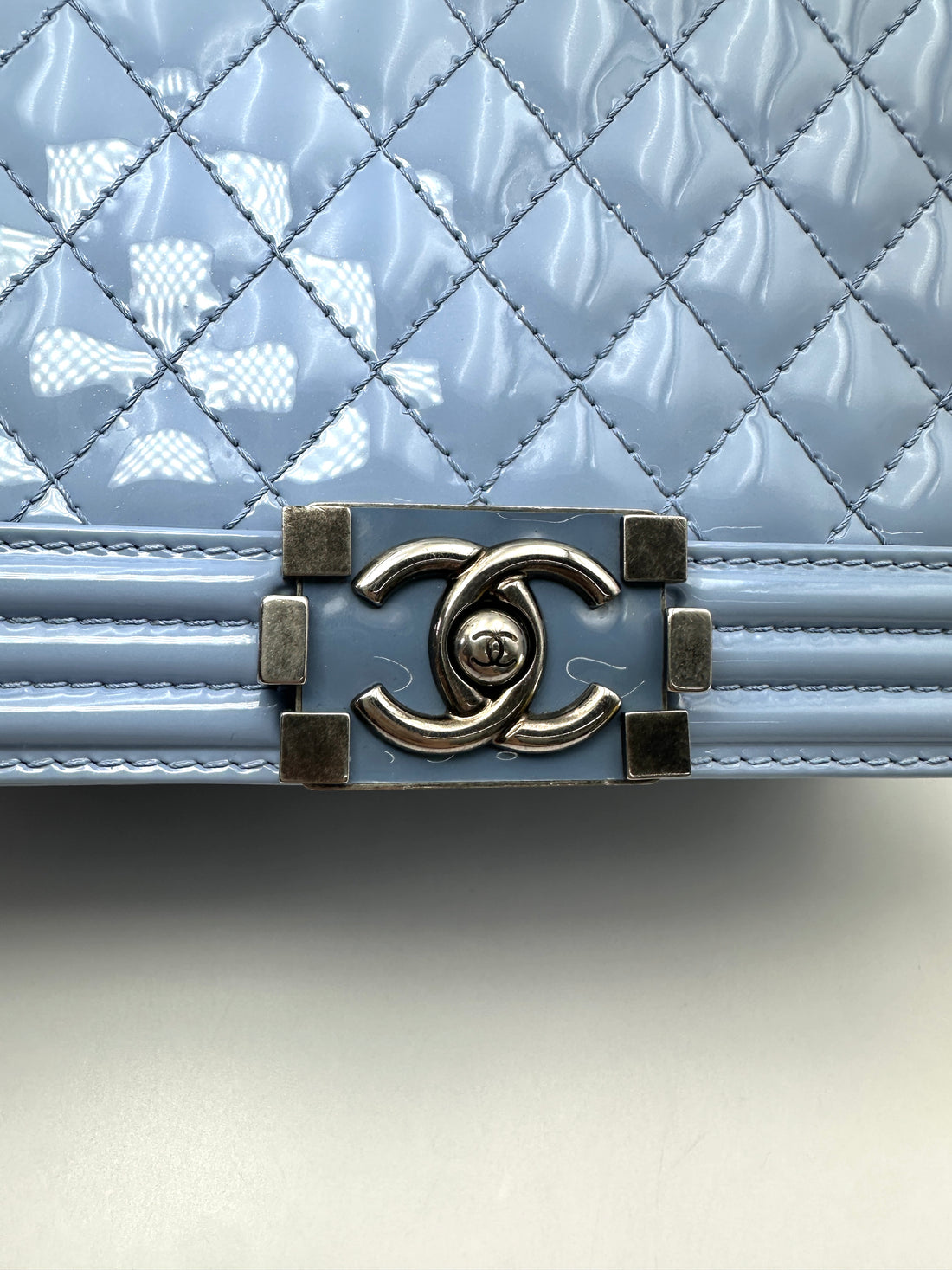 Chanel LeBoy Blue Quilted Patent Leather Medium Size Flap Bag(17***58) CC2577