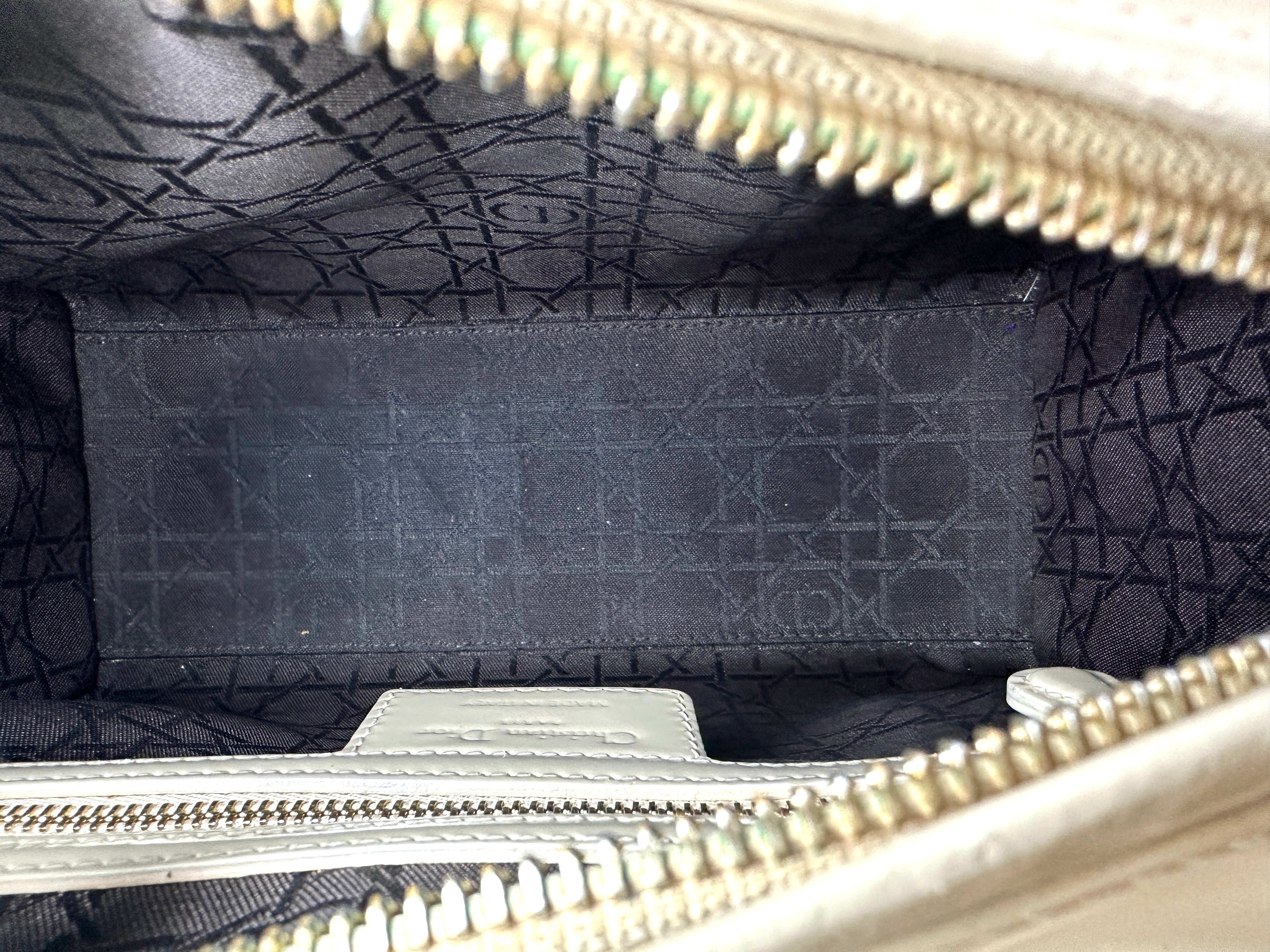 Christian Dior Lady Dior Beige Cannage Patent Leather Handle Bag DR943