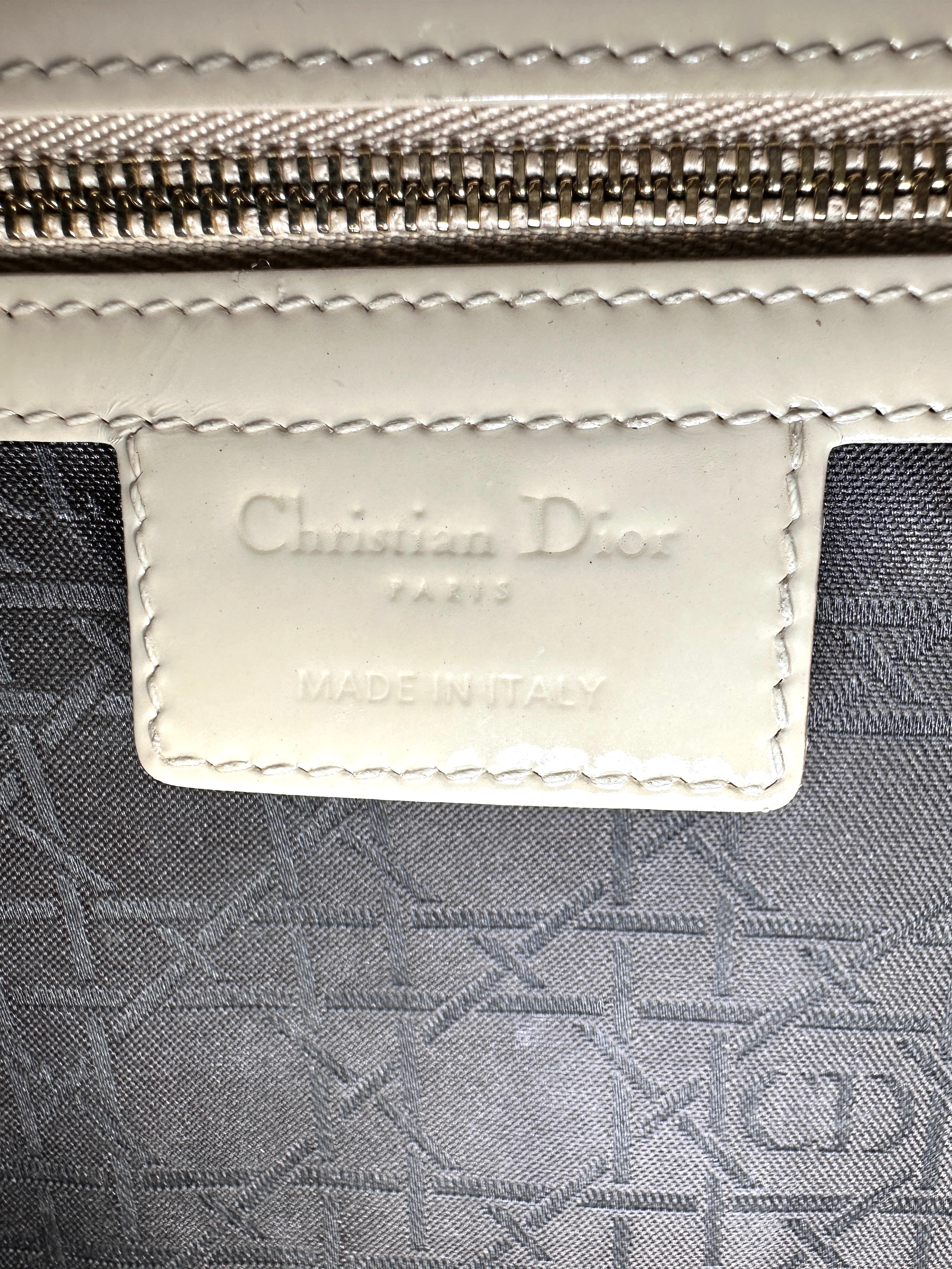 Christian Dior Lady Dior Beige Cannage Patent Leather Handle Bag DR943