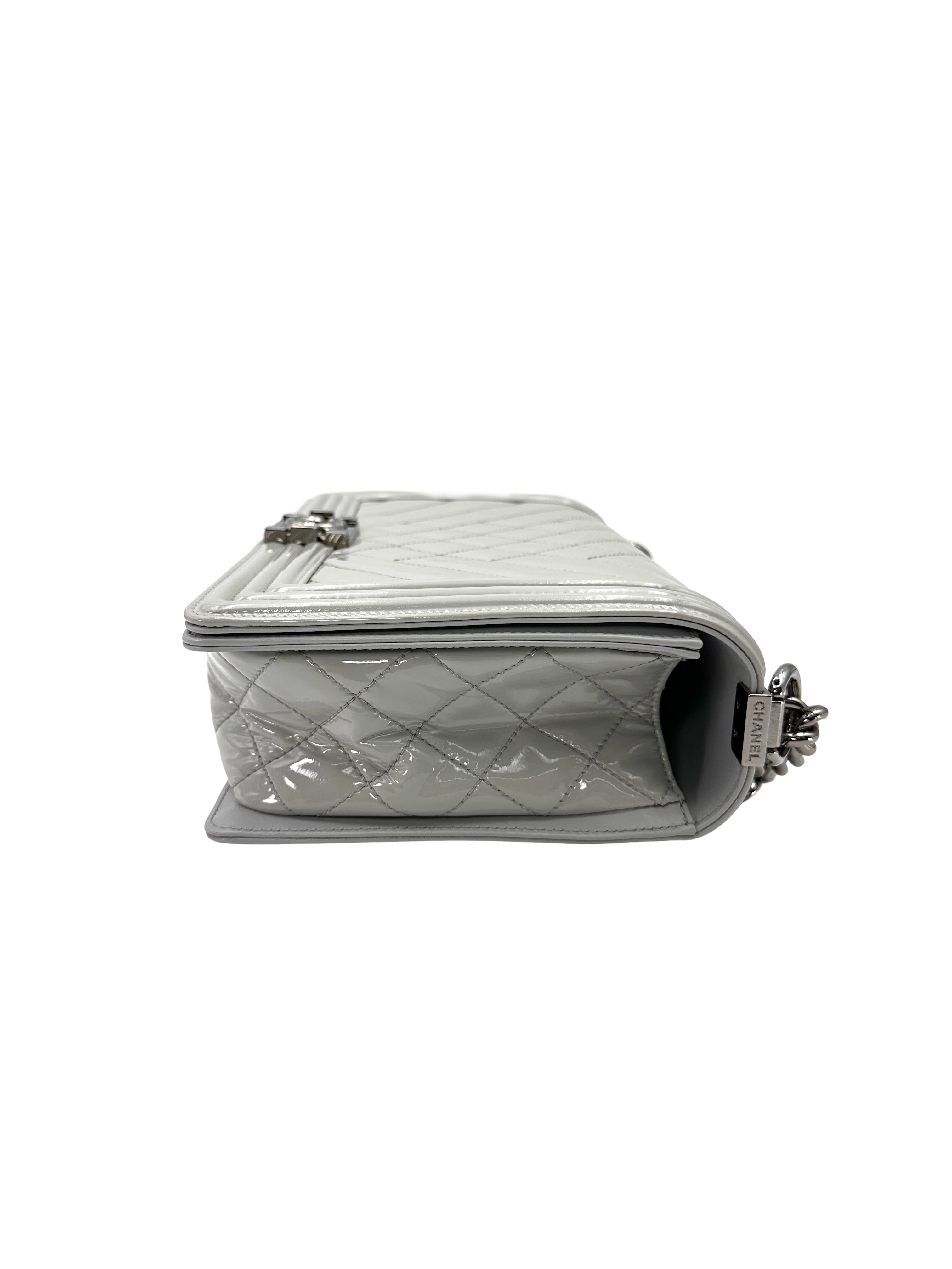 Chanel LeBoy Grey Quilted Patent Leather Flap Bag(19***57) CC2601