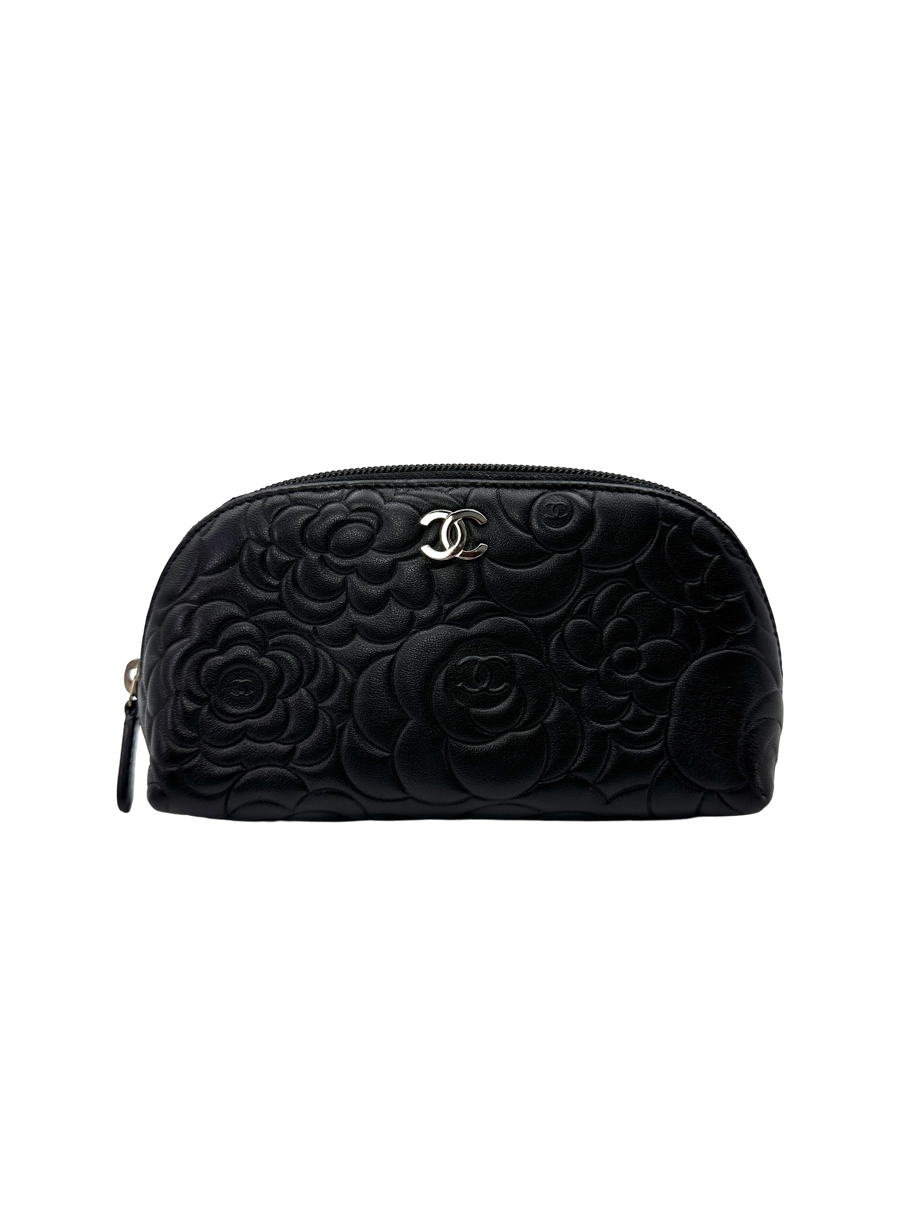 Chanel Black Camellia Embossed Leather Pouch(16***24) CC2583