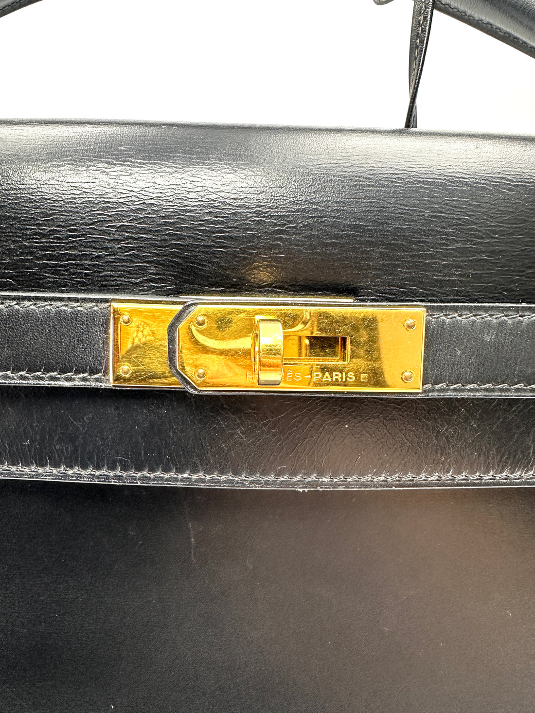 Hermes Kelly32 Black Leather Handle Bag With Gold Hardware HR189