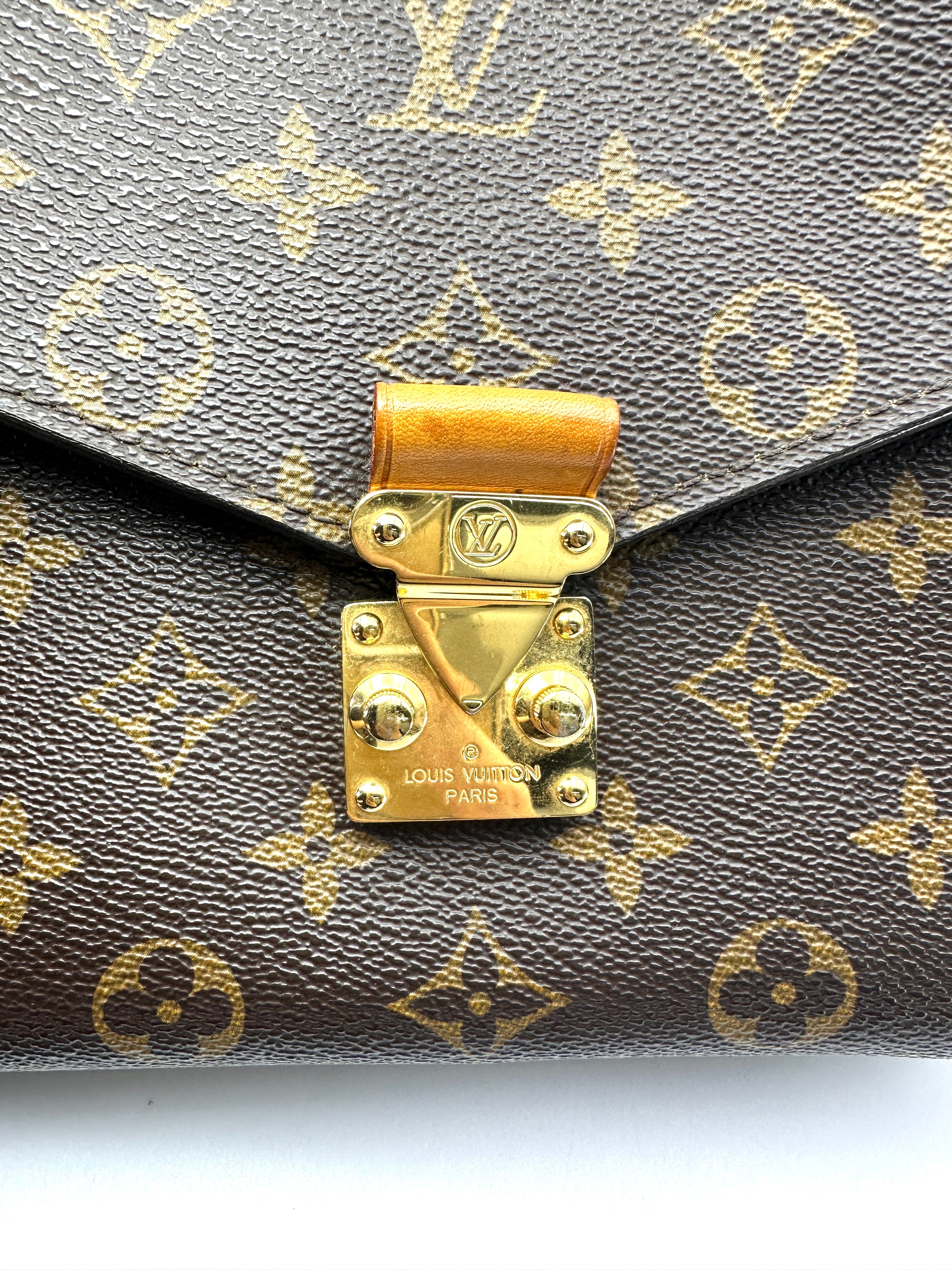 Louis Vuitton Monogram Canvas Pochette Metis LV3355