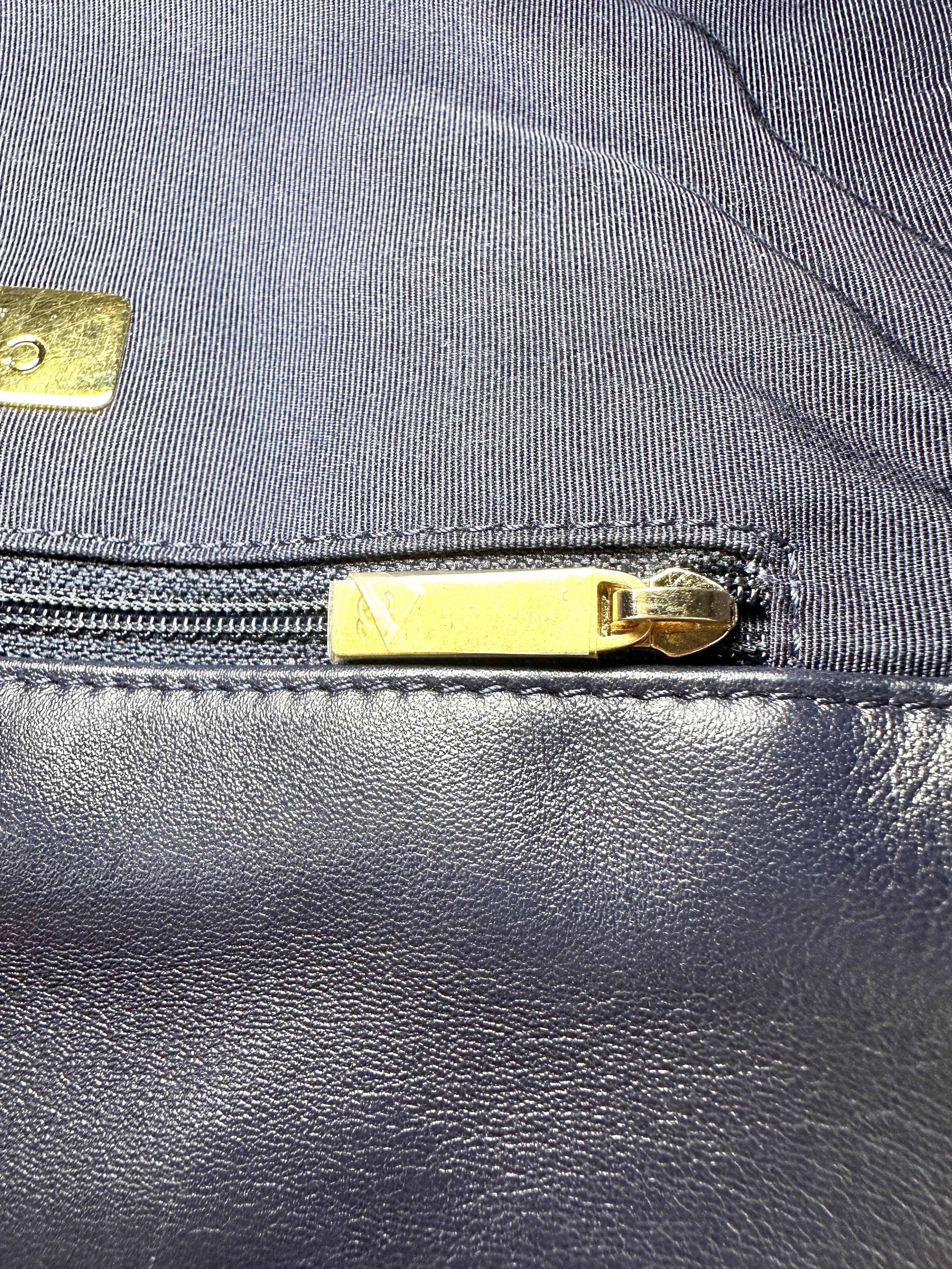 Chanel 19Bag Navy Quilted Leather Small Size Shoulder Bag(31***69) CC2586