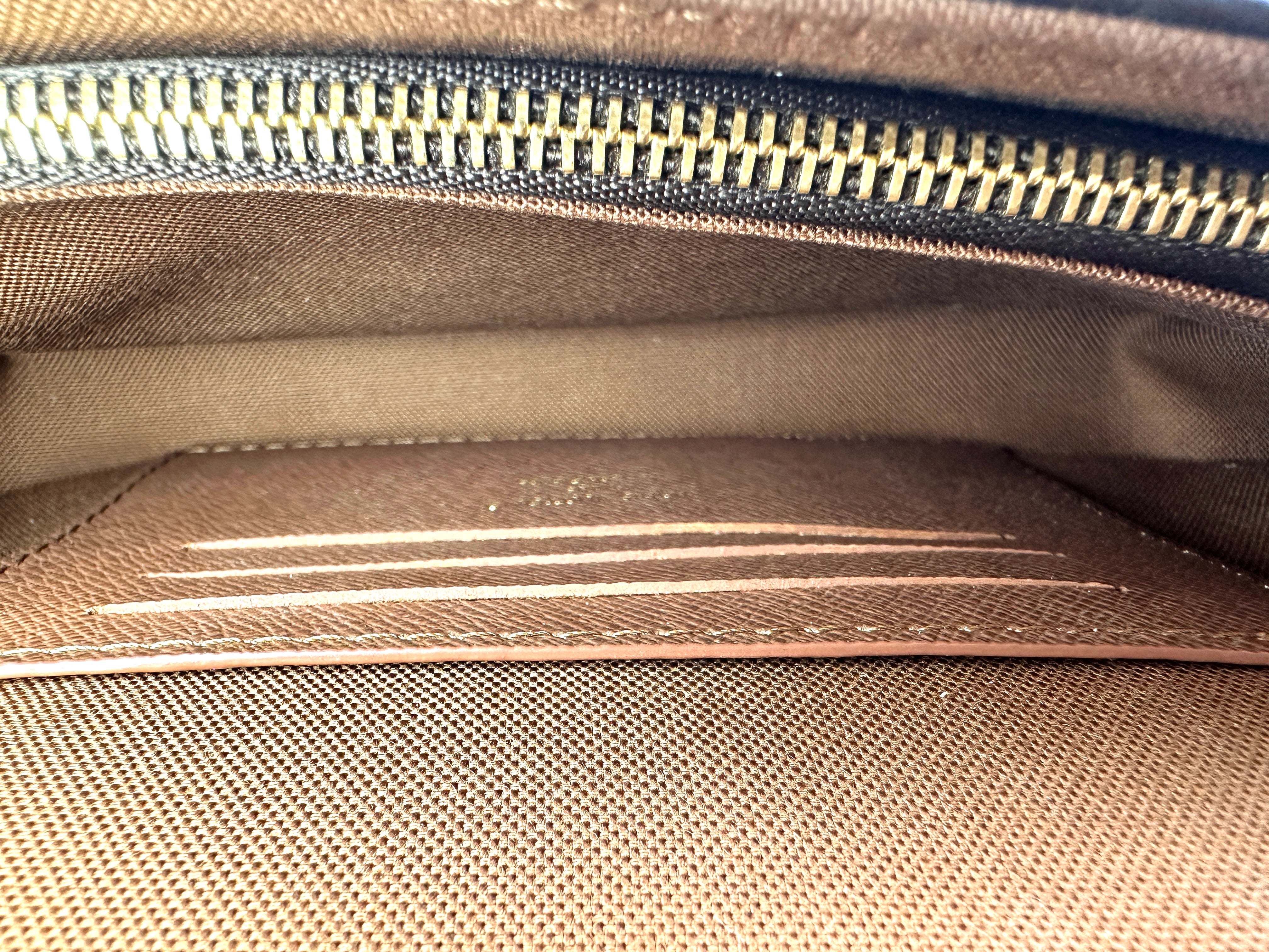 Louis Vuitton Ivy Monogram Canvas Shoulder Bag LV3350
