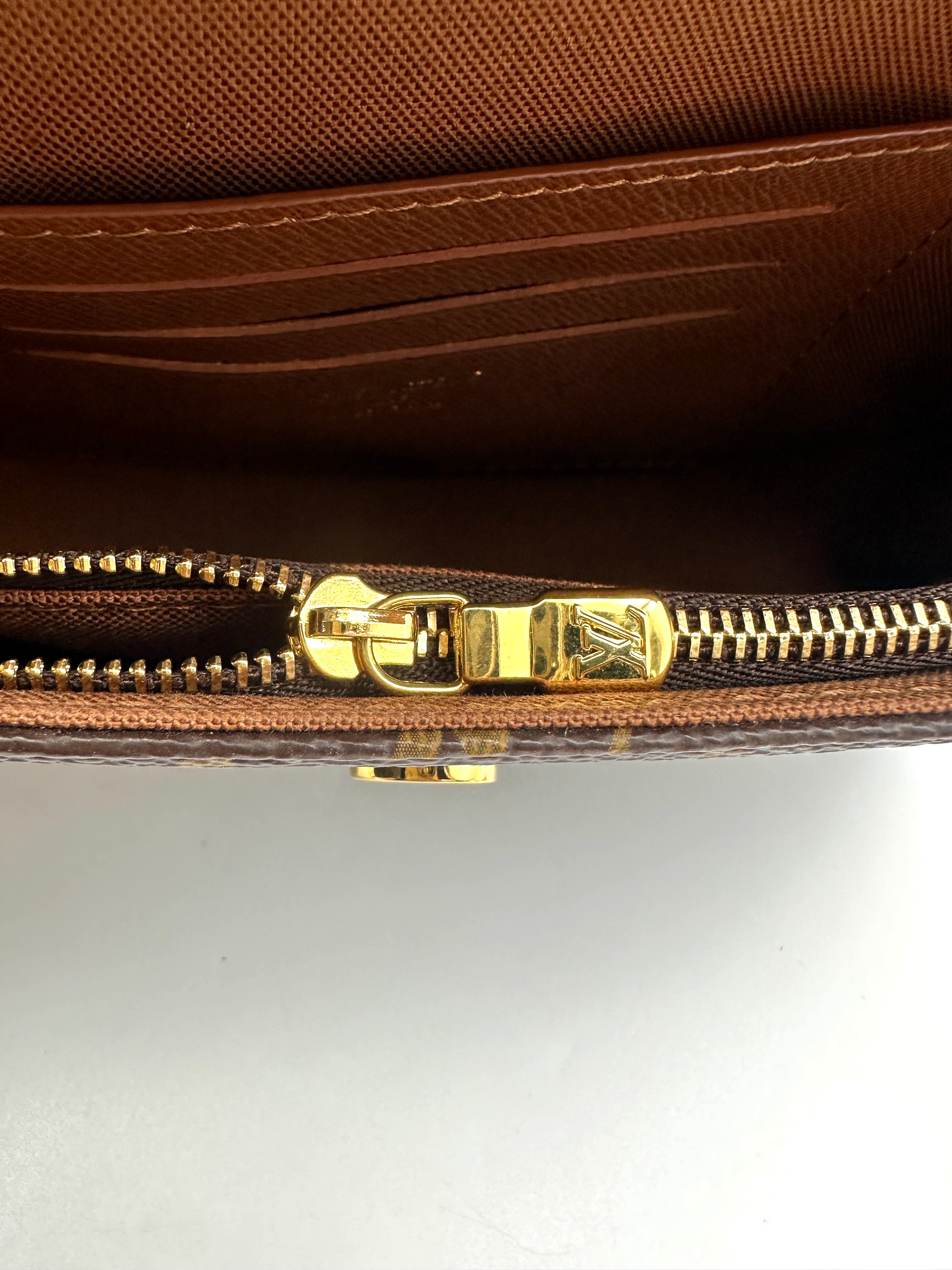 Louis Vuitton Ivy Monogram Canvas Shoulder Bag LV3350