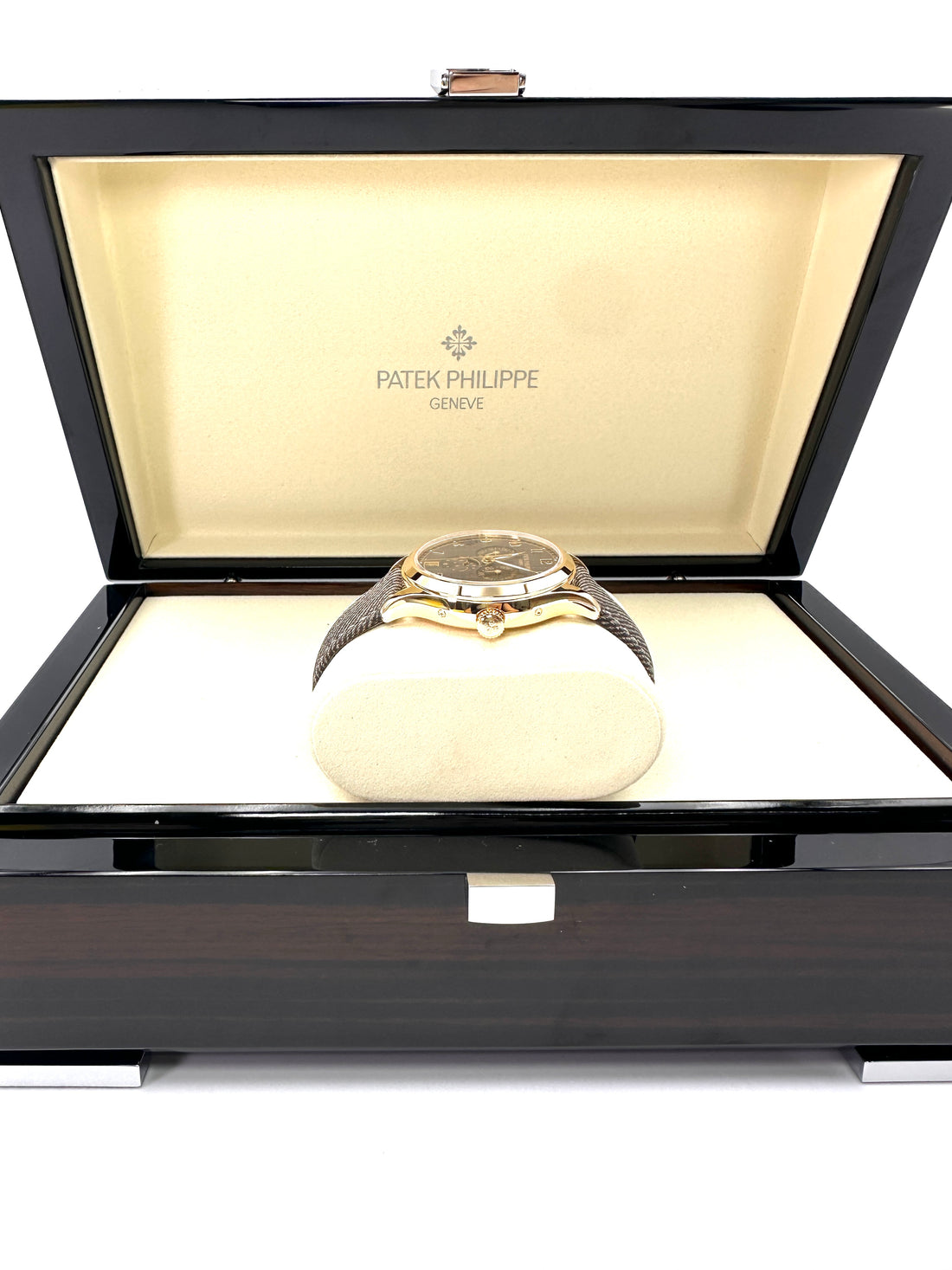 Patek Philippe 4946R-001 Watch PP01
