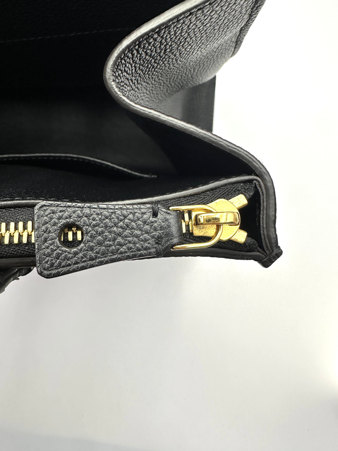 Louis Vuitton City Steamer Black Taurillon Leather Python Handle Bag LV3379