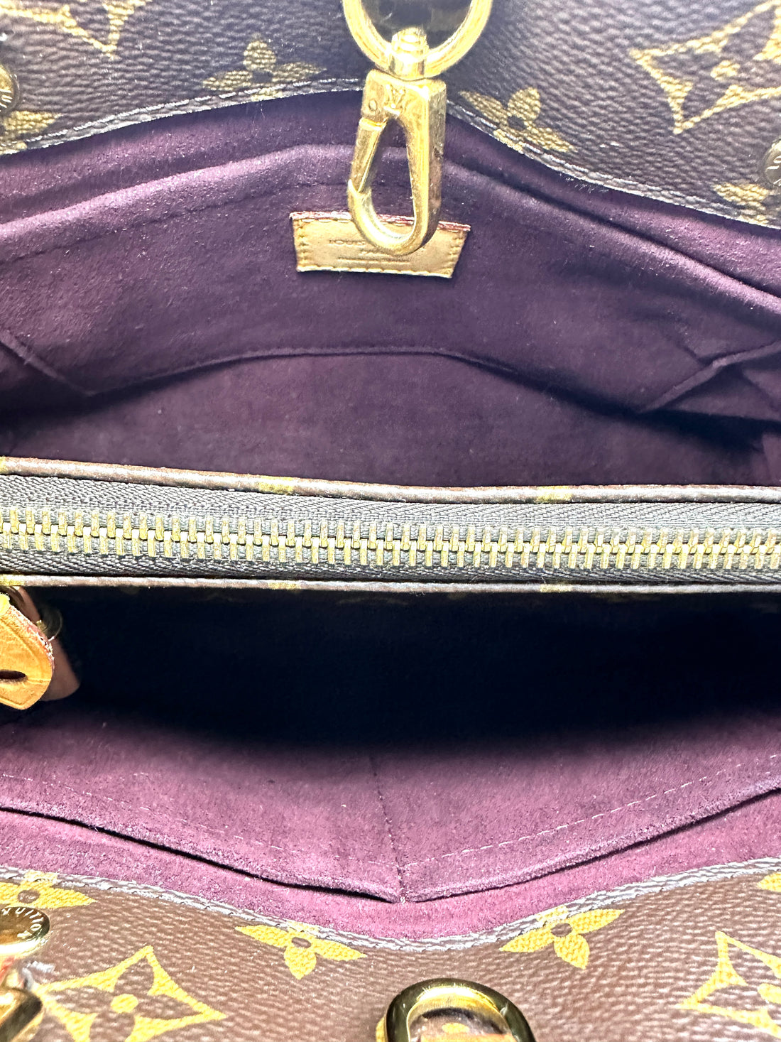Louis Vuitton Montaigne PM Monogram Canvas Handle Bag LV3361