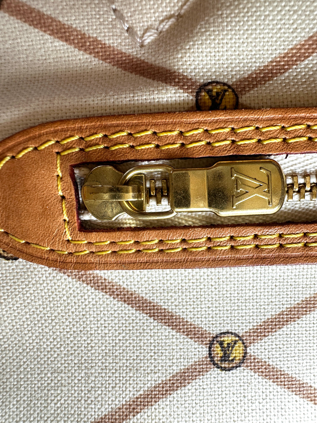 Louis Vuitton Neverfull MM Monogram Summer Trunks Handle Bag LV3365