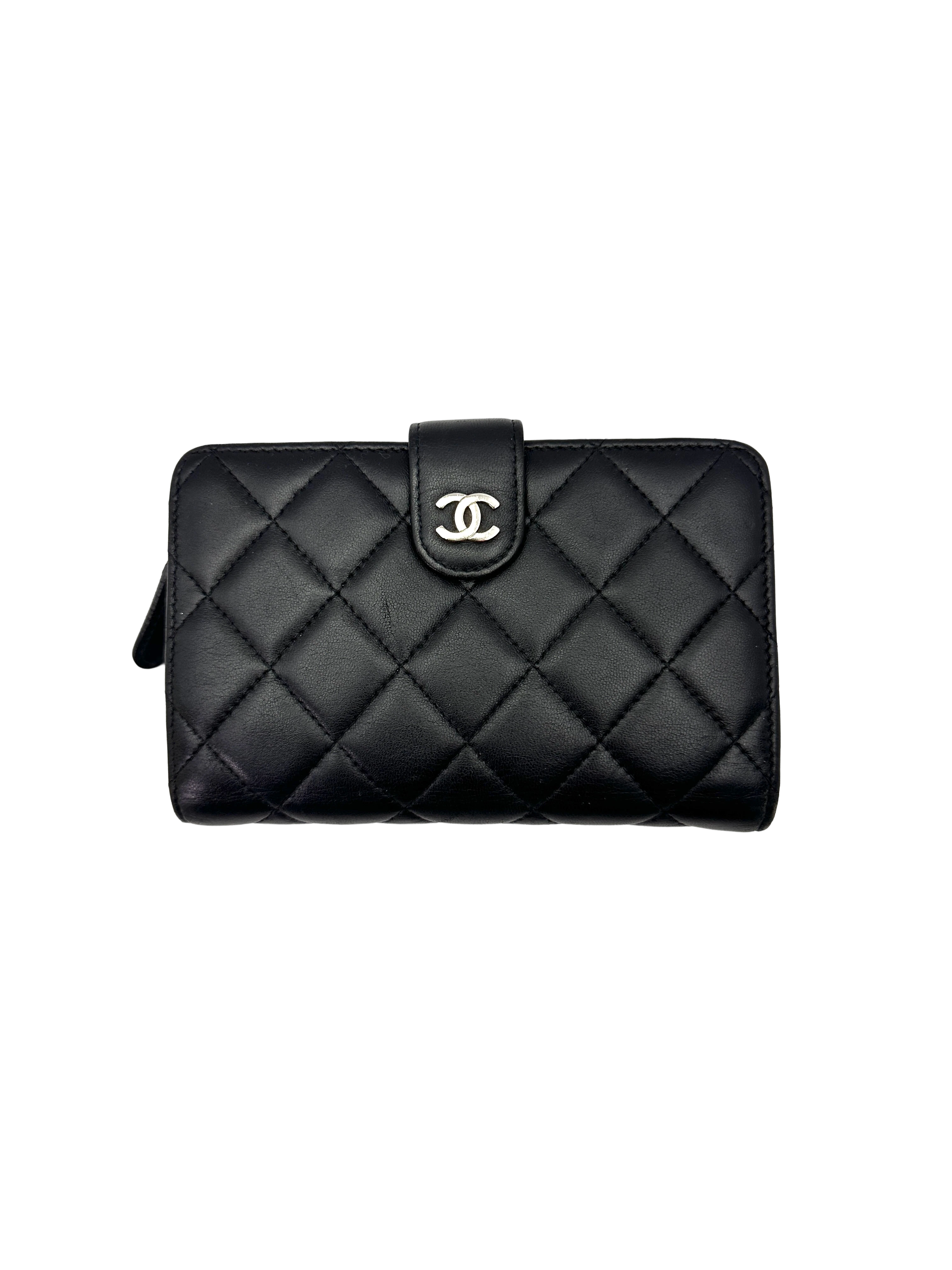 Chanel Black Quilted Leather Wallet(16***59) CC2589