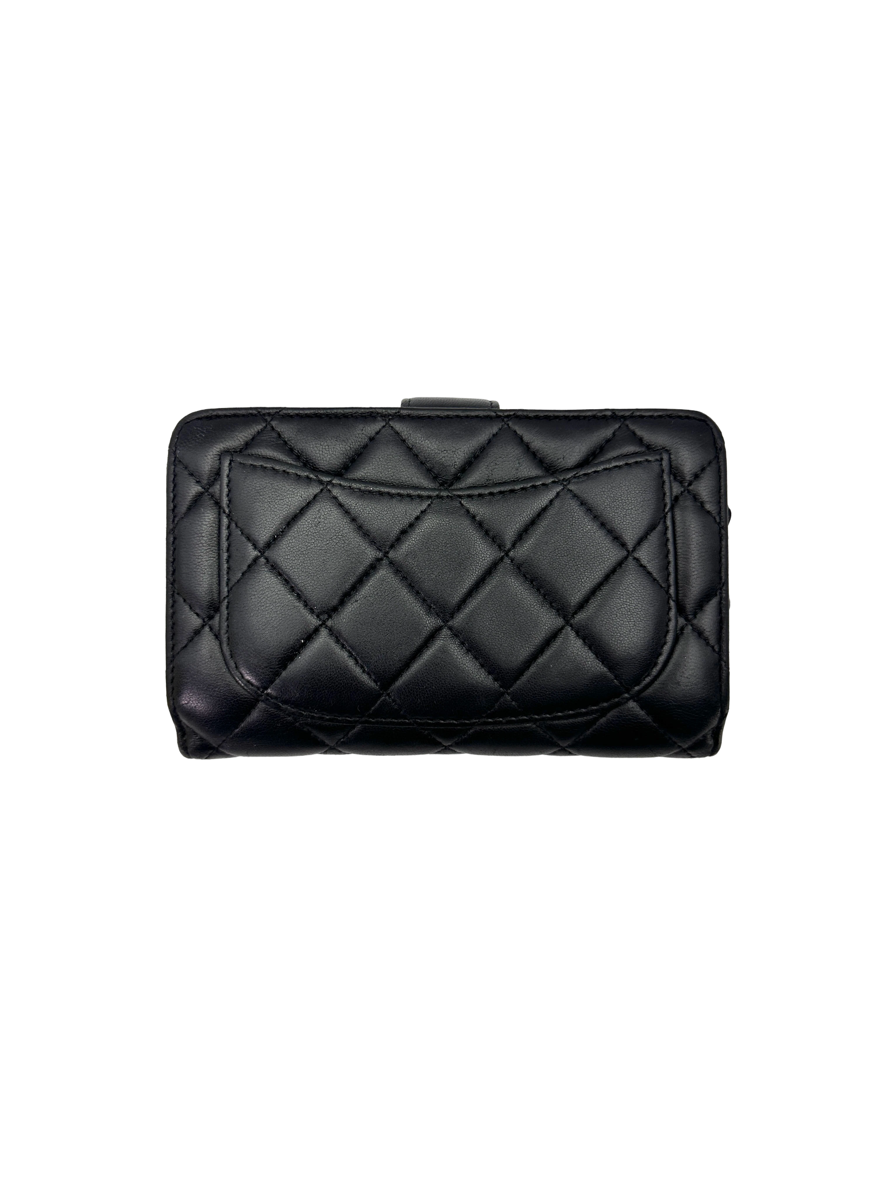 Chanel Black Quilted Leather Wallet(16***59) CC2589