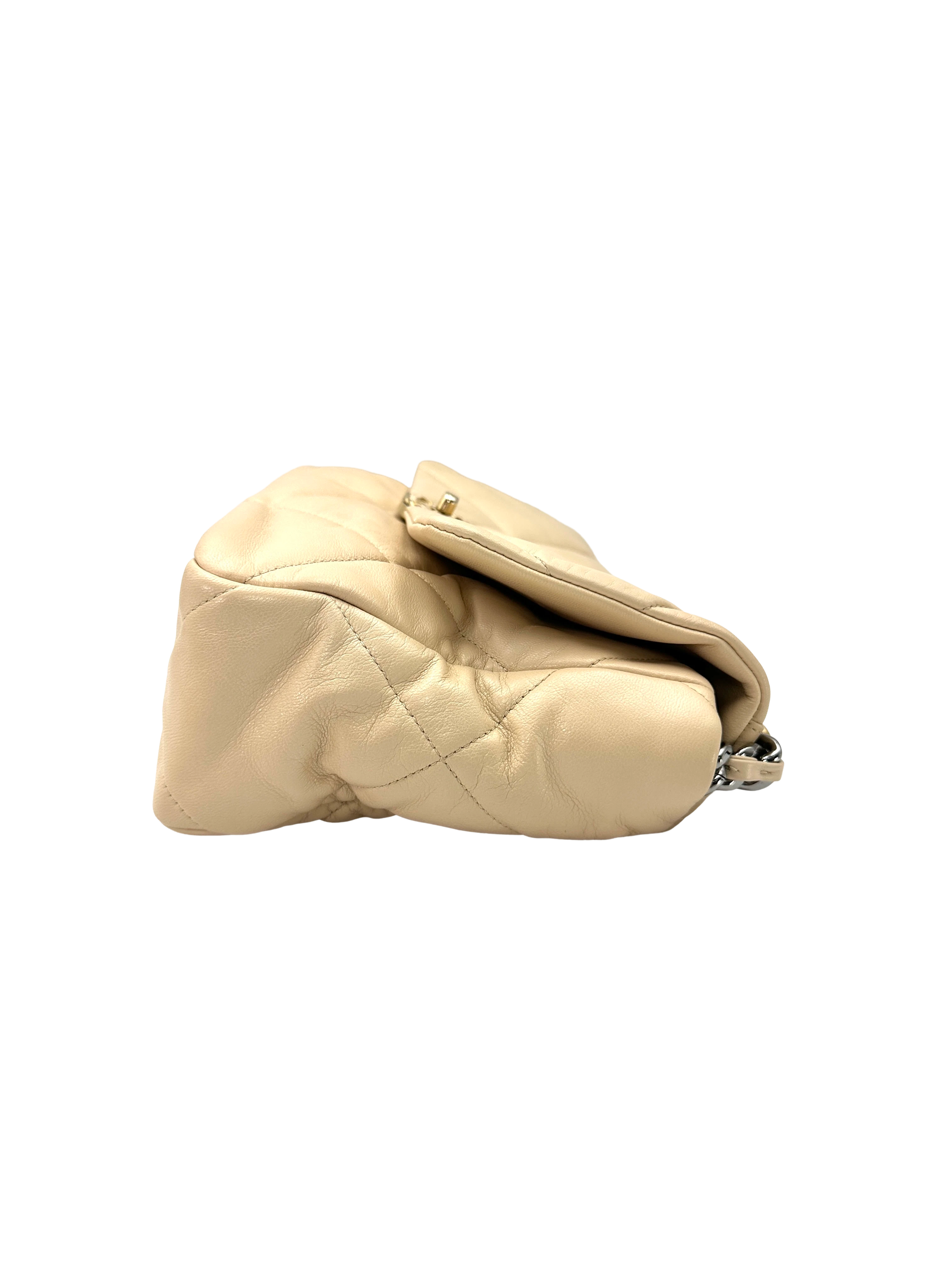 Chanel 19Bag Beige Quilted Leather Medium Size Shoulder Bag(30***90) CC2599