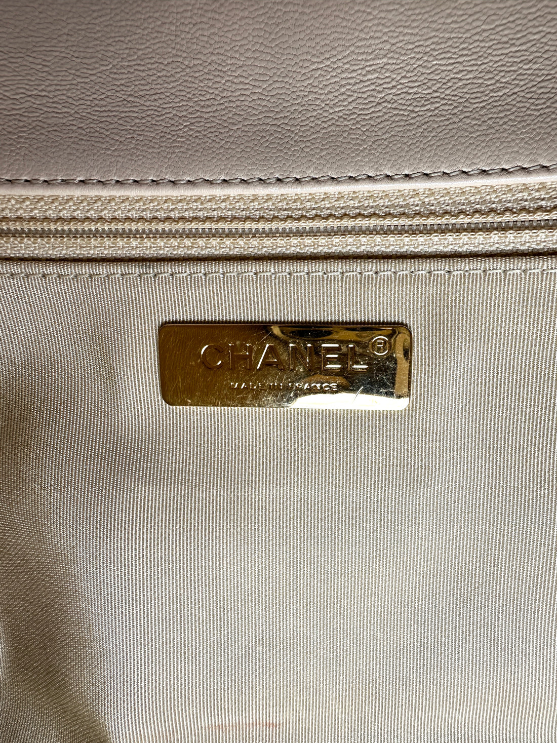 Chanel 19Bag Beige Quilted Leather Medium Size Shoulder Bag(30***90) CC2599