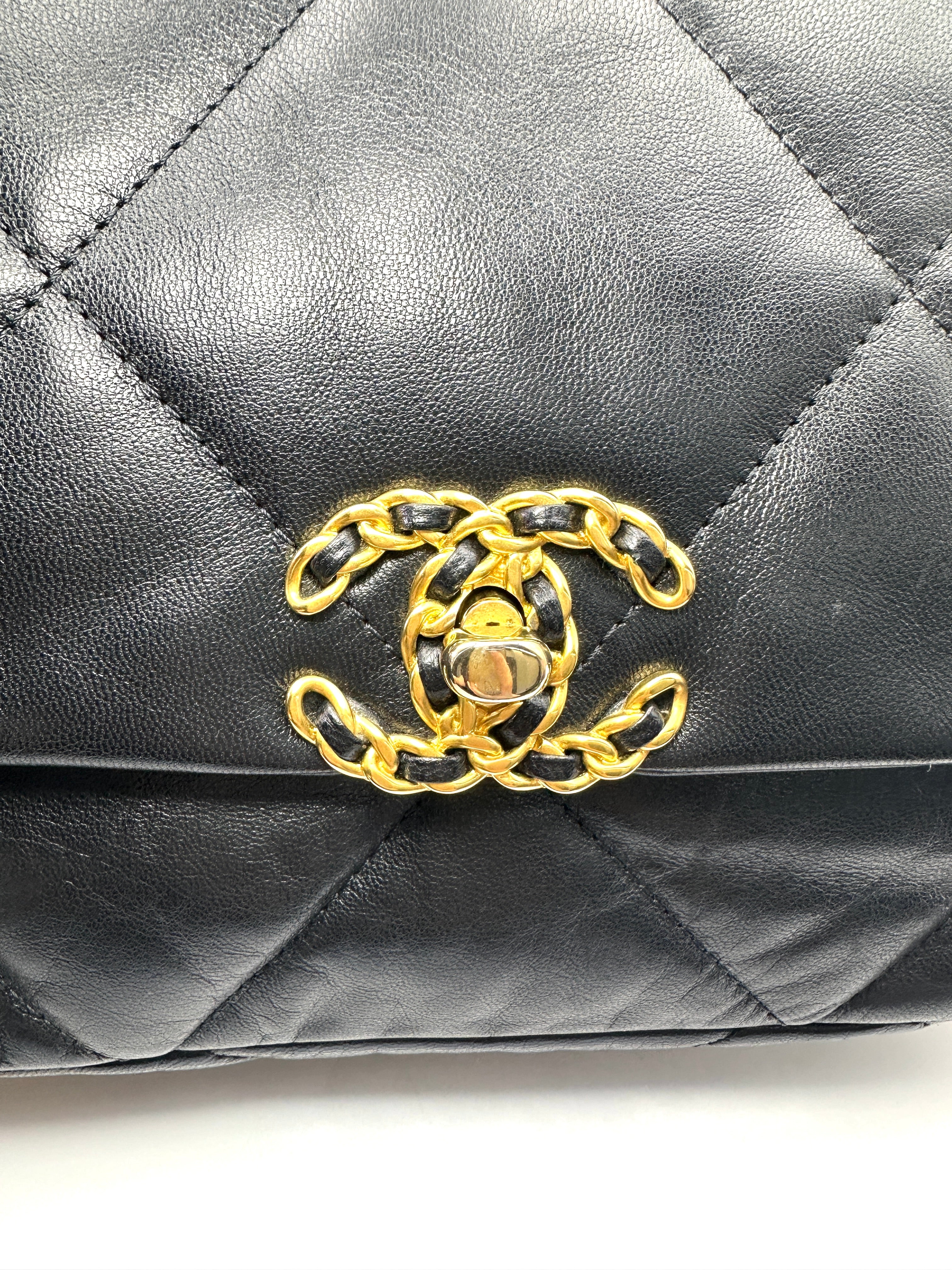 Chanel 19Bag Black Quilted Leather Shoulder Bag(30***30) CC2600