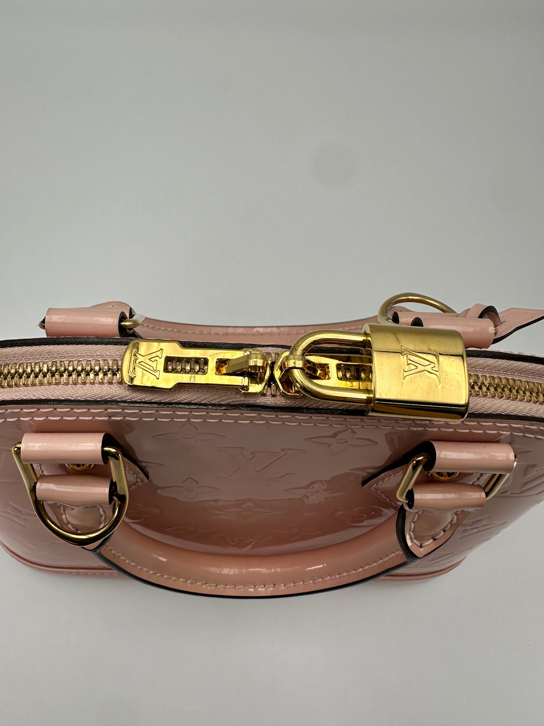 Louis Vuitton Alma Pink Patent Leather Handle Bag LV3377