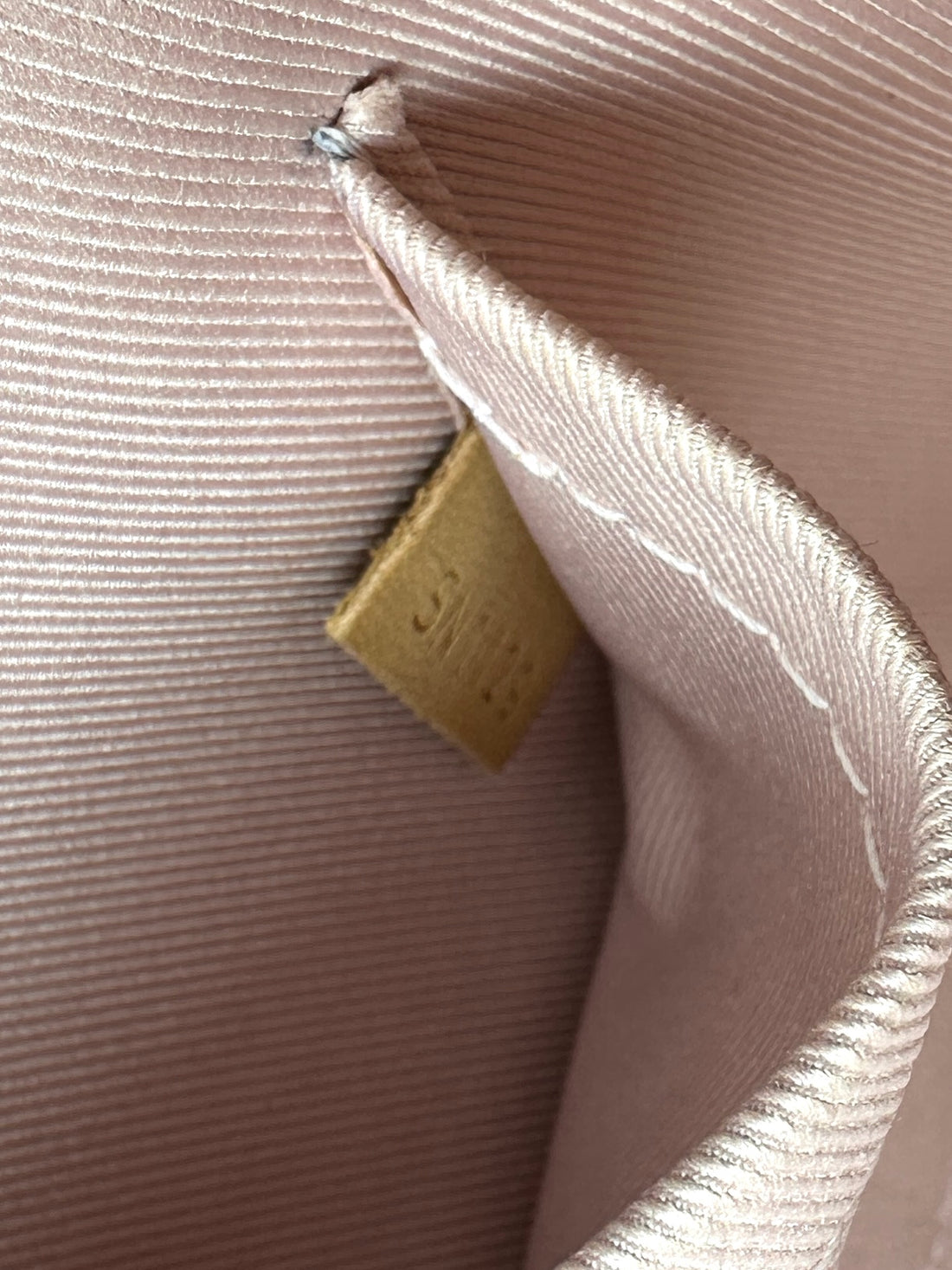 Louis Vuitton Alma Pink Patent Leather Handle Bag LV3377