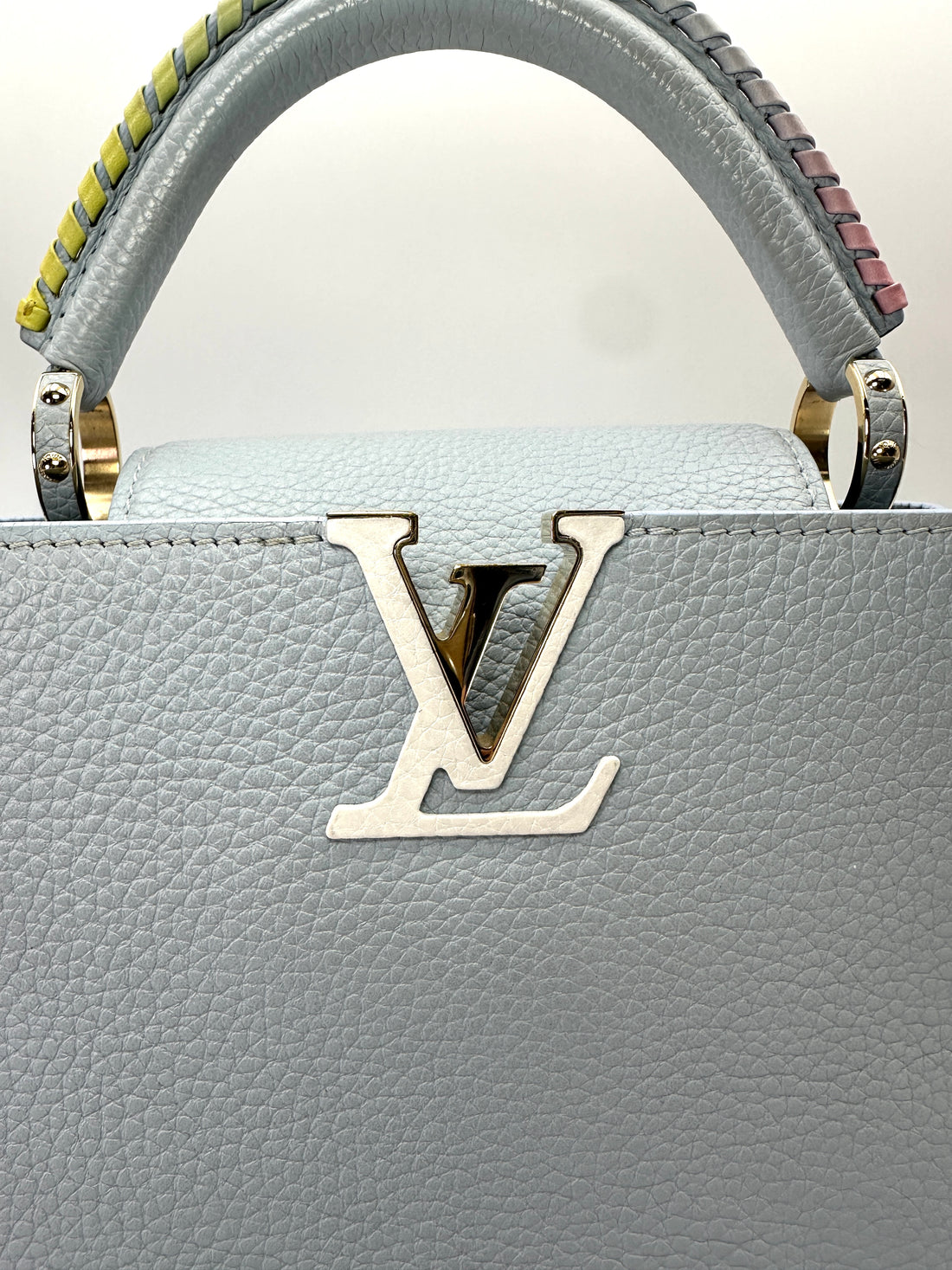 Louis Vuitton Capucines Blue Taurillon Leather Handle Bag LV3382