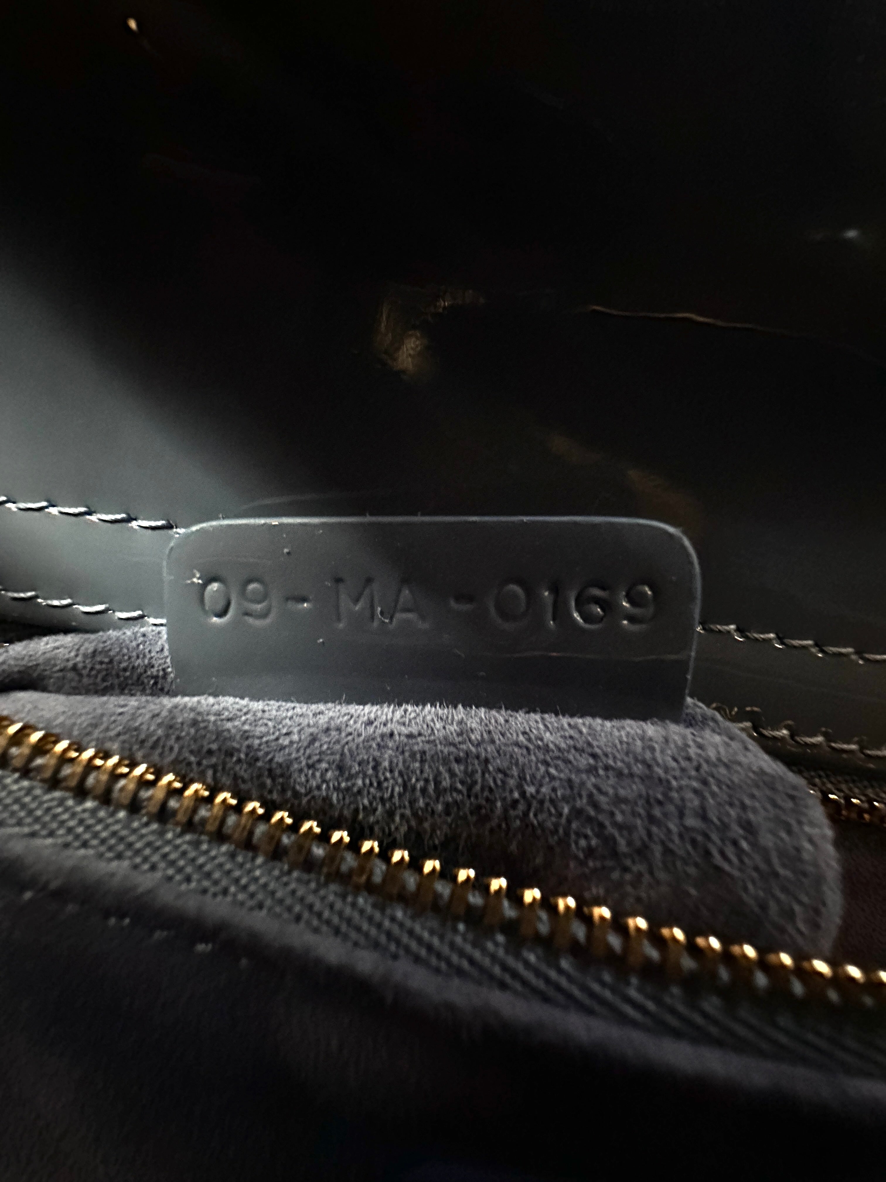 Christian Dior Lady Dior Blue Cannage Patent Leather Handle Bag DR948