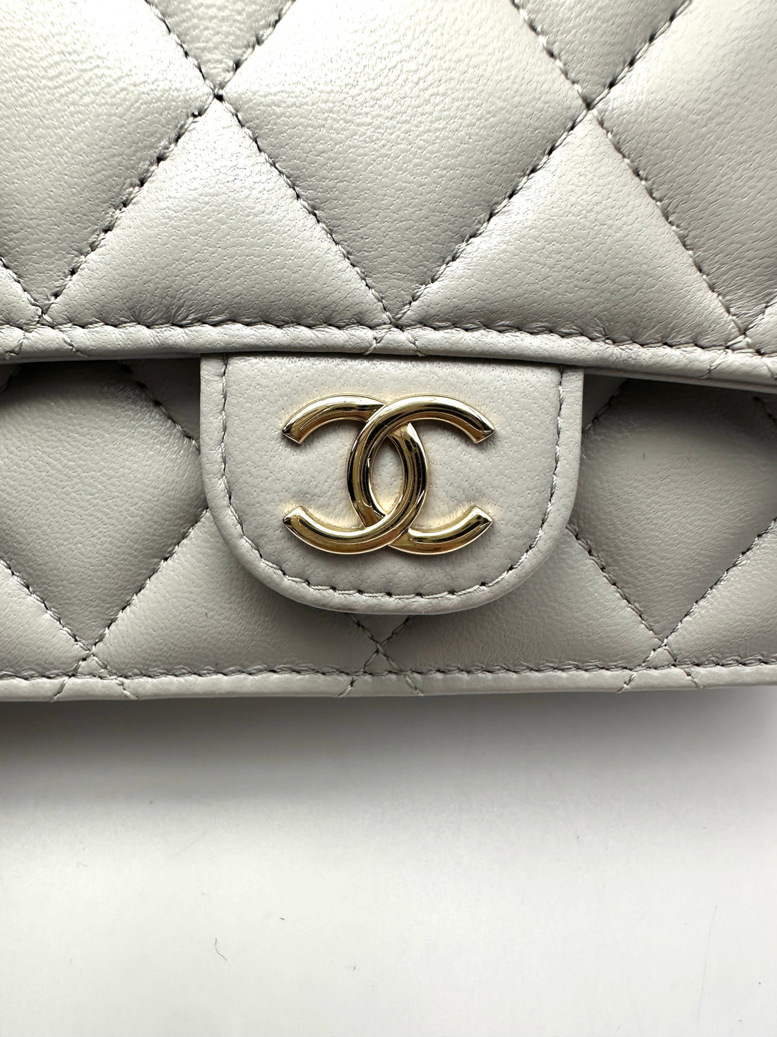 Chanel 24K Grey Quilted Leather Top Handle Shoulder Bag(L9***56) CC2608