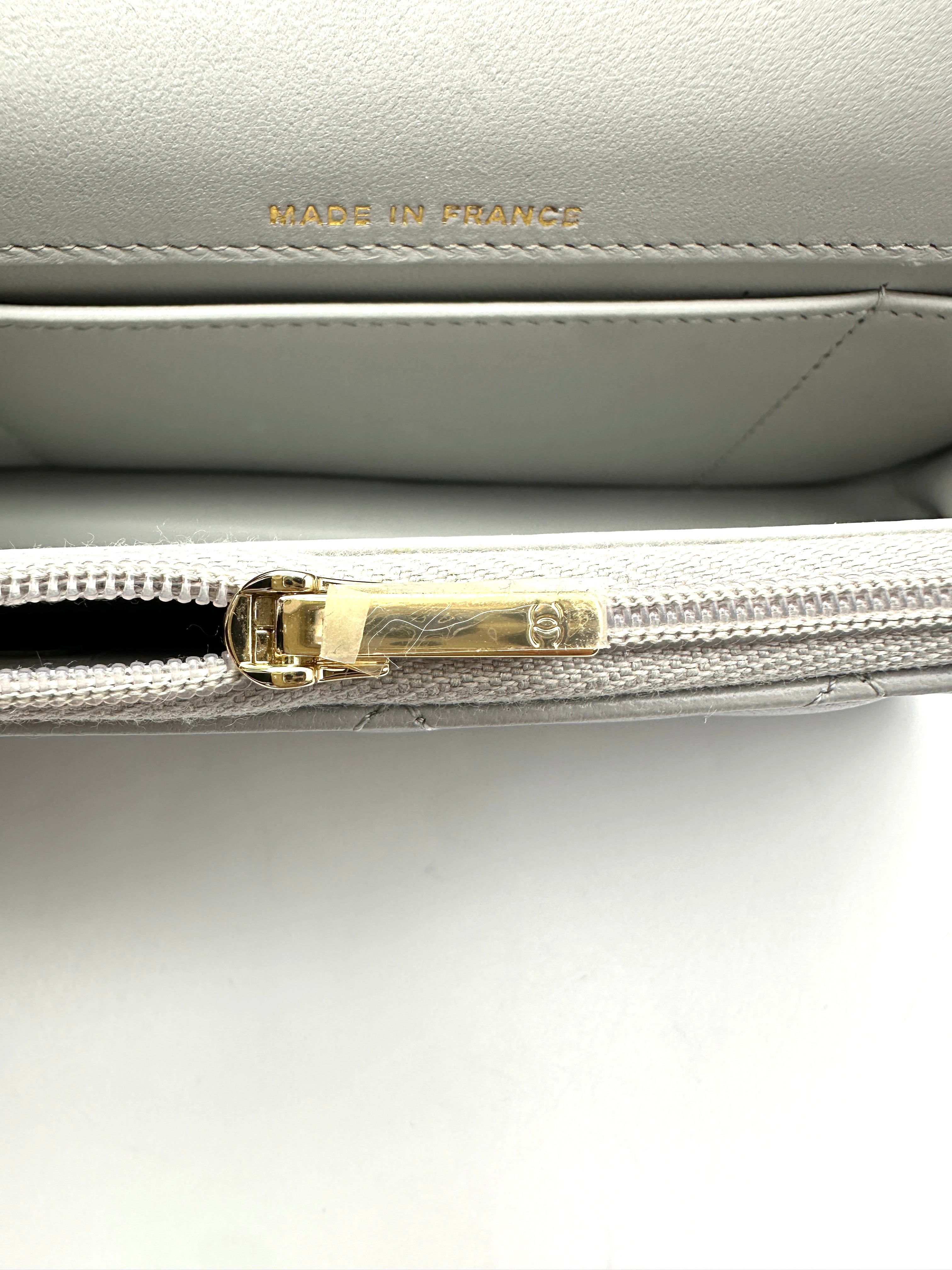 Chanel 24K Grey Quilted Leather Top Handle Shoulder Bag(L9***56) CC2608