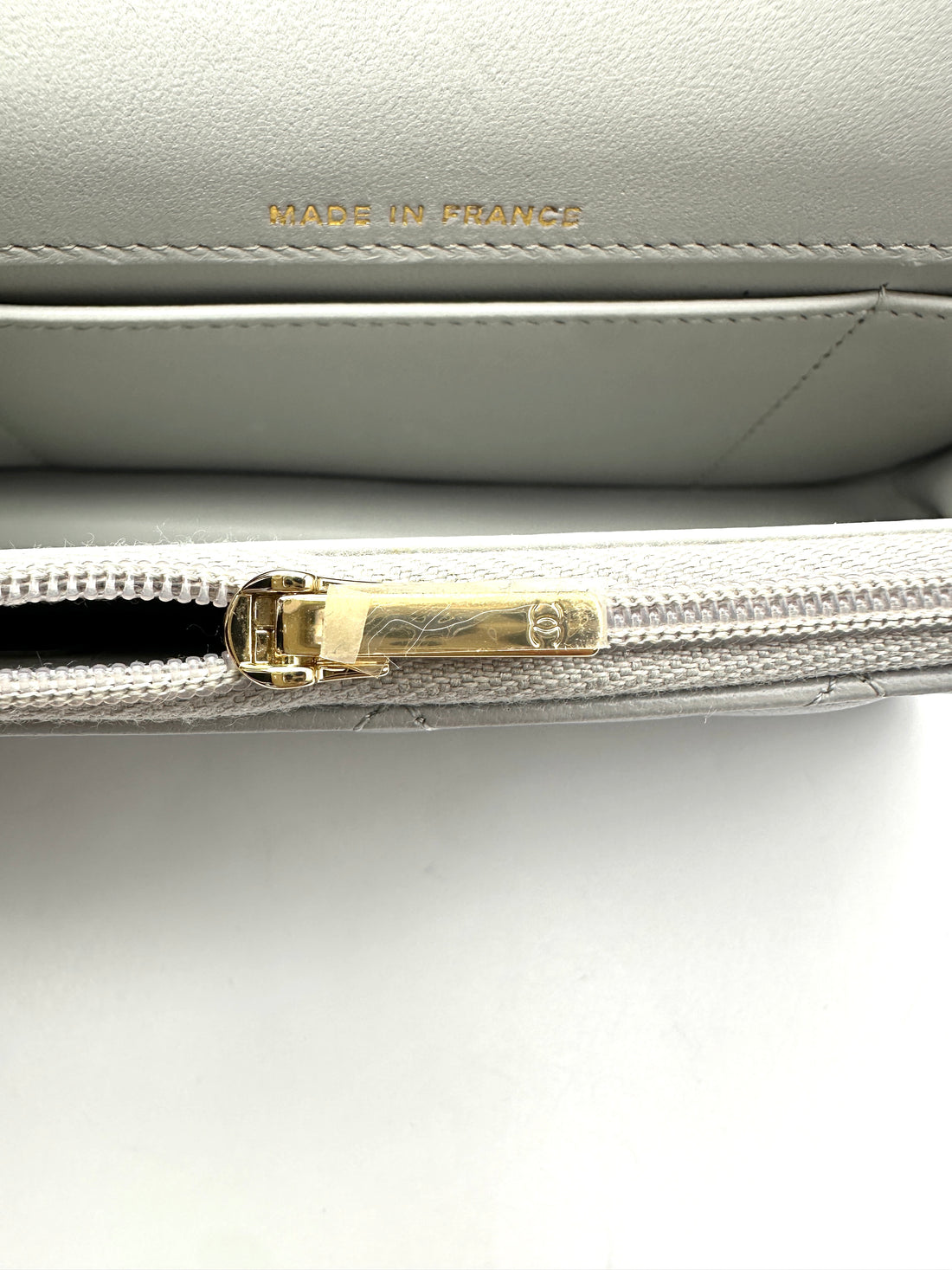 Chanel 24K Grey Quilted Leather Top Handle Shoulder Bag(L9***56) CC2608