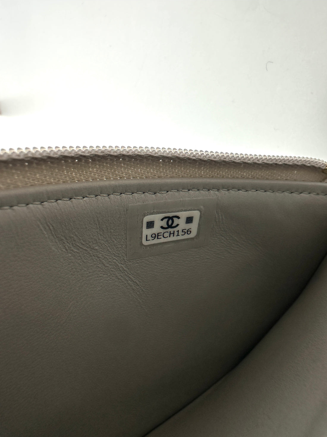 Chanel 24K Grey Quilted Leather Top Handle Shoulder Bag(L9***56) CC2608