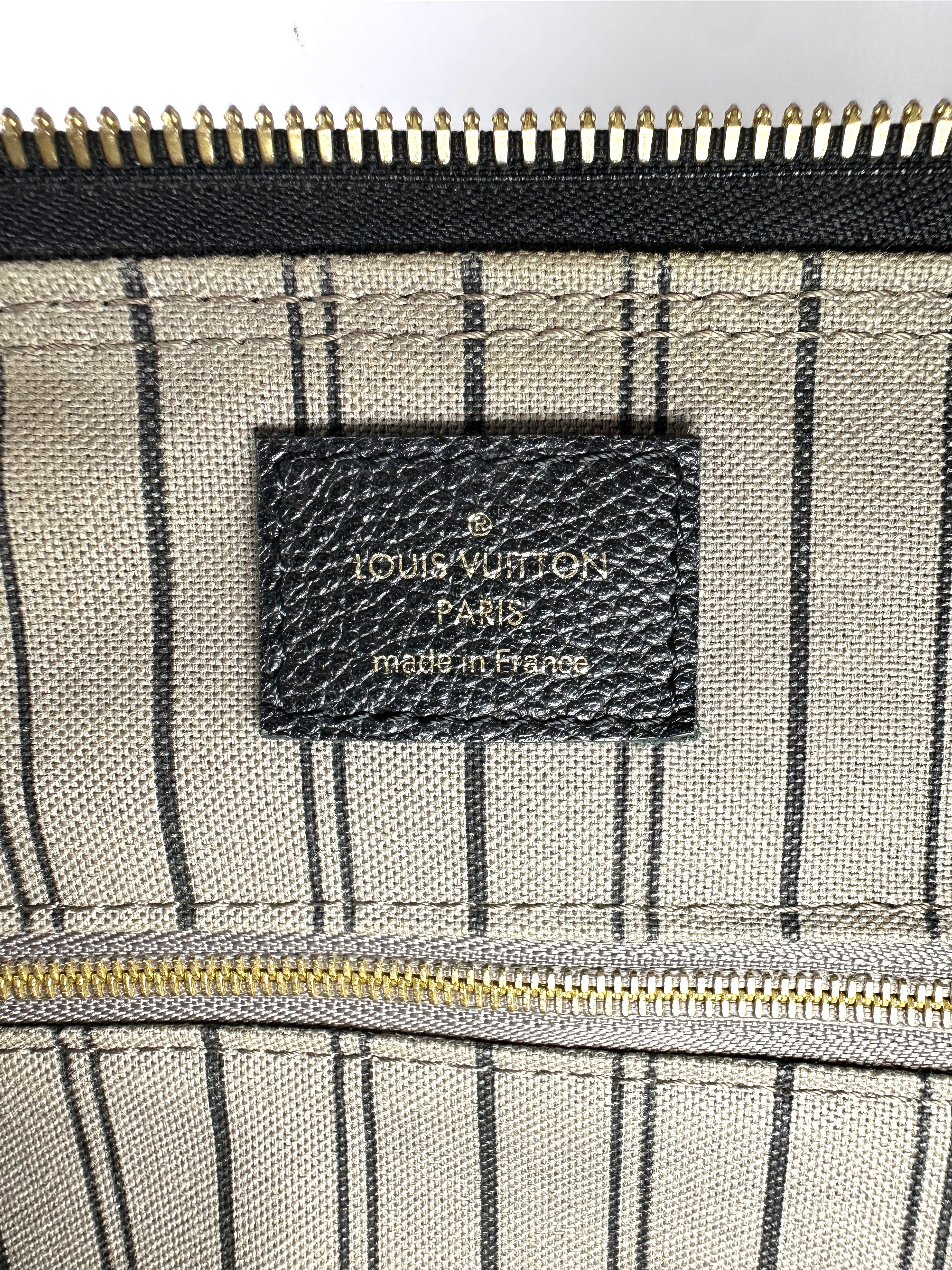 Louis Vuitton Speedy25 Black Monogram Empreinte Leather Handle Bag LV3391