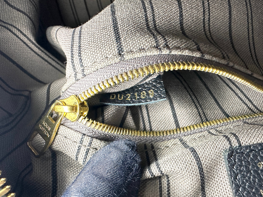 Louis Vuitton Speedy25 Black Monogram Empreinte Leather Handle Bag LV3391