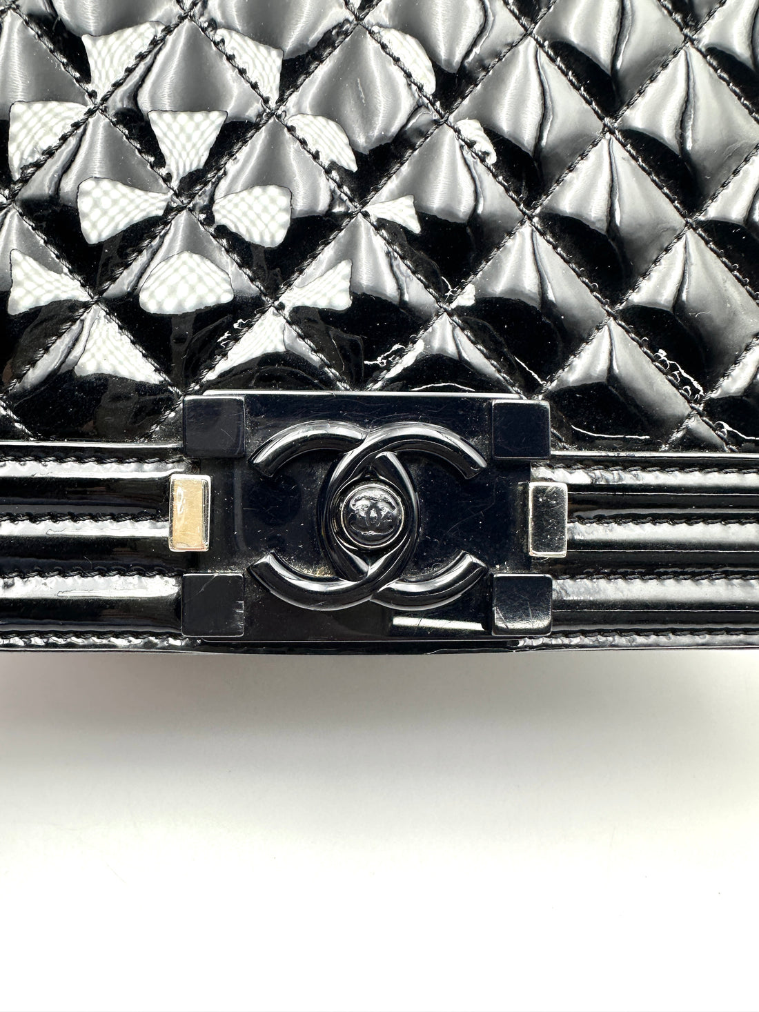 Chanel LeBoy Black Quilted Patent Leather Medium Size Flap Bag(20***27) CC2611