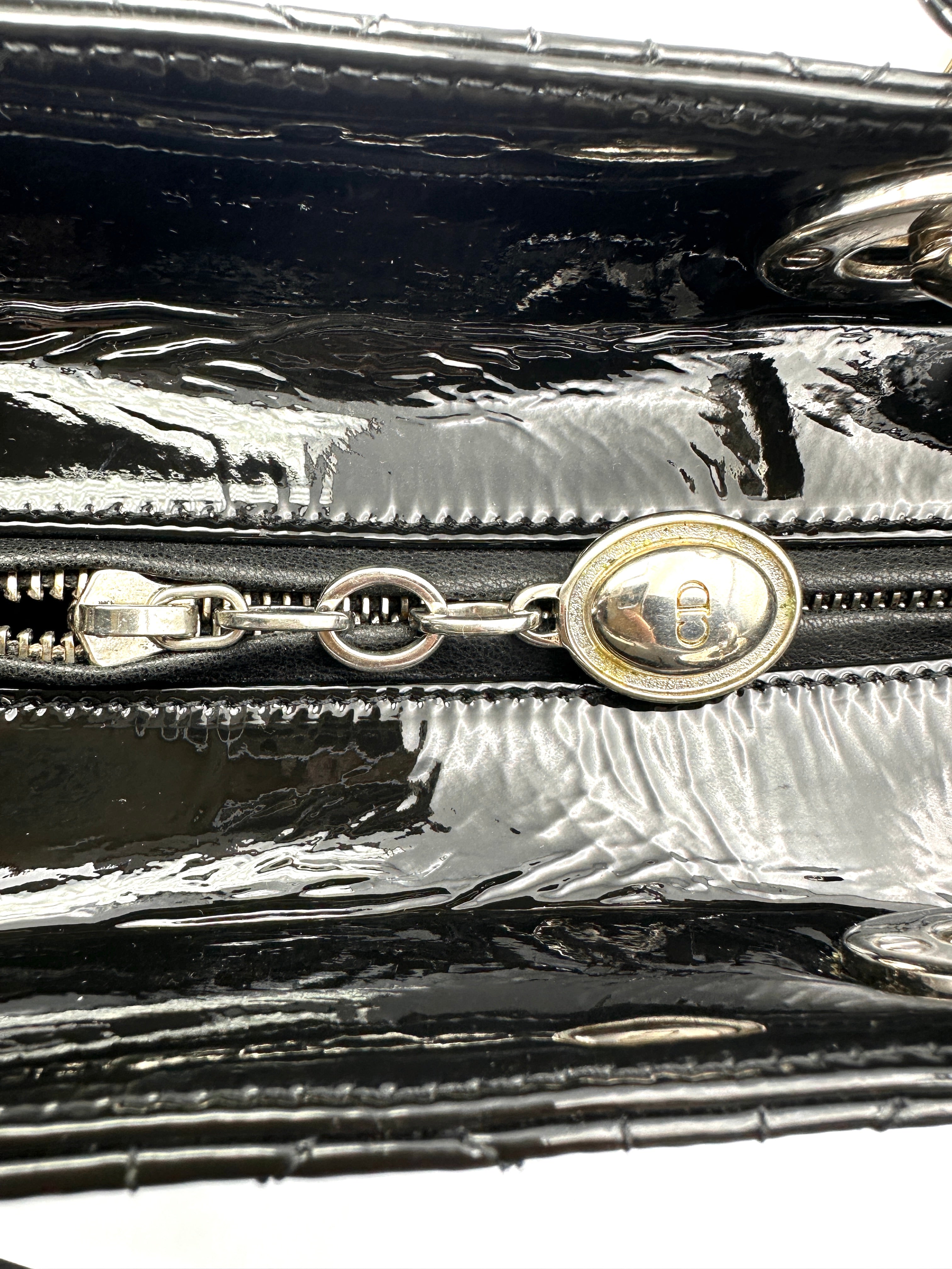 Christian Dior Lady Dior Black Cannage Patent Leather Handle Bag DR955