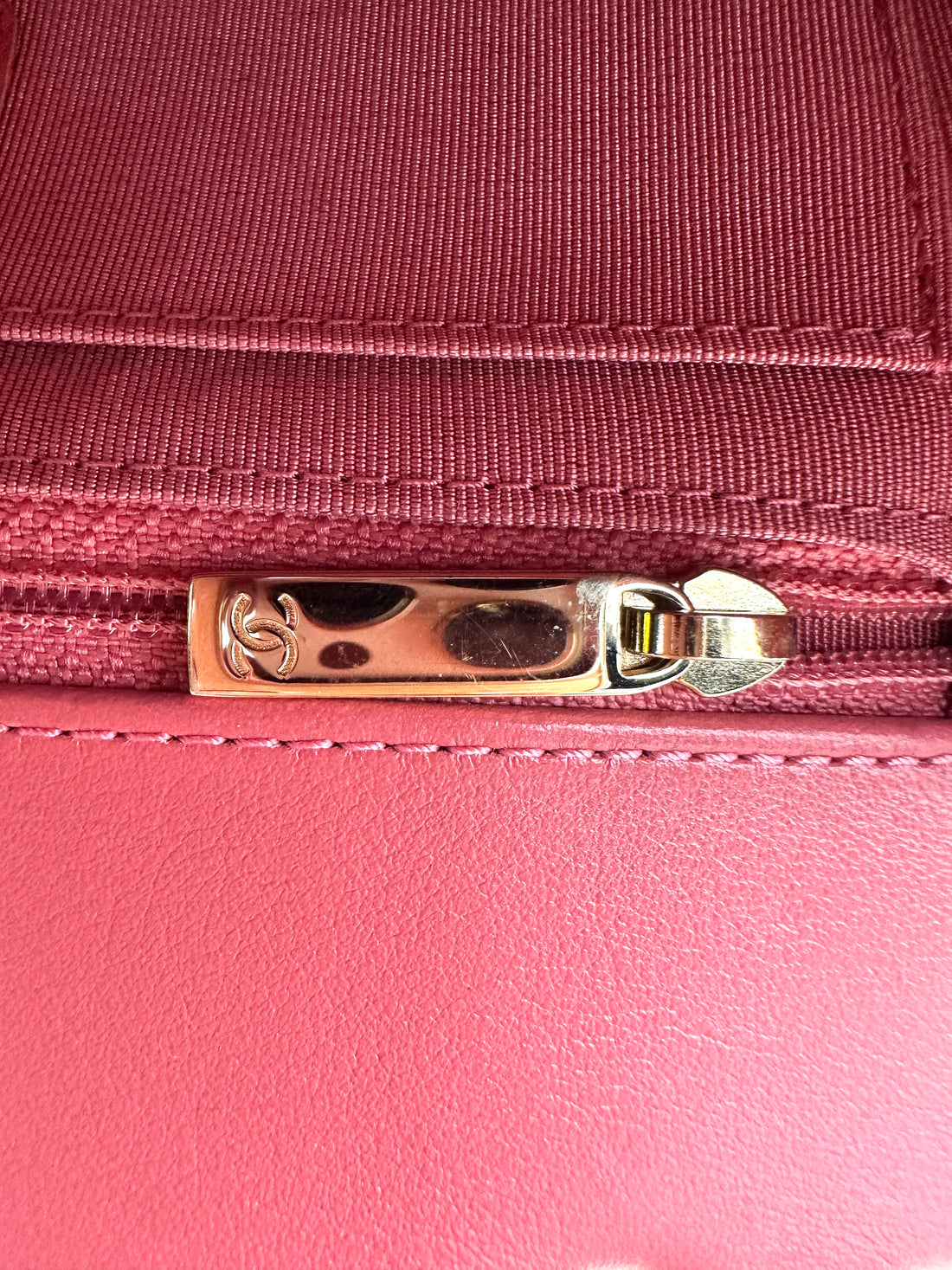 Chanel Classic Flap Pink Chervon Quilted Leather Mini Shoulder Bag(28***39) CC2613