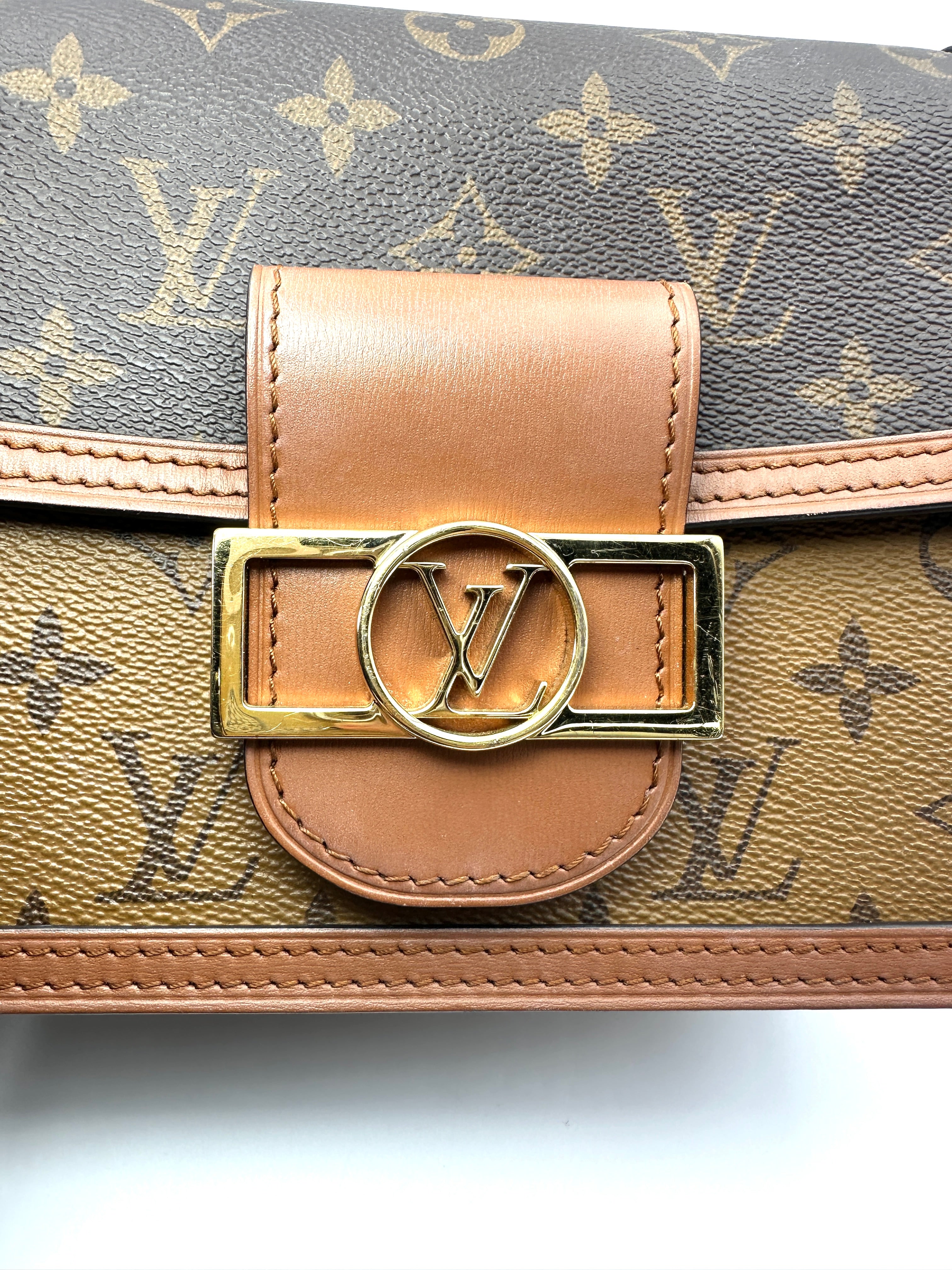 Louis Vuitton Dauphine PM Monogram Canvas Shoulder Bag LV3392