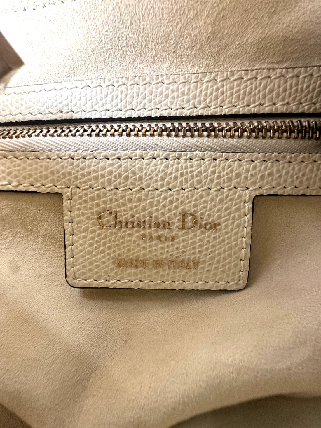 Christian Dior White Leather Medium Size Saddle Bag DR957