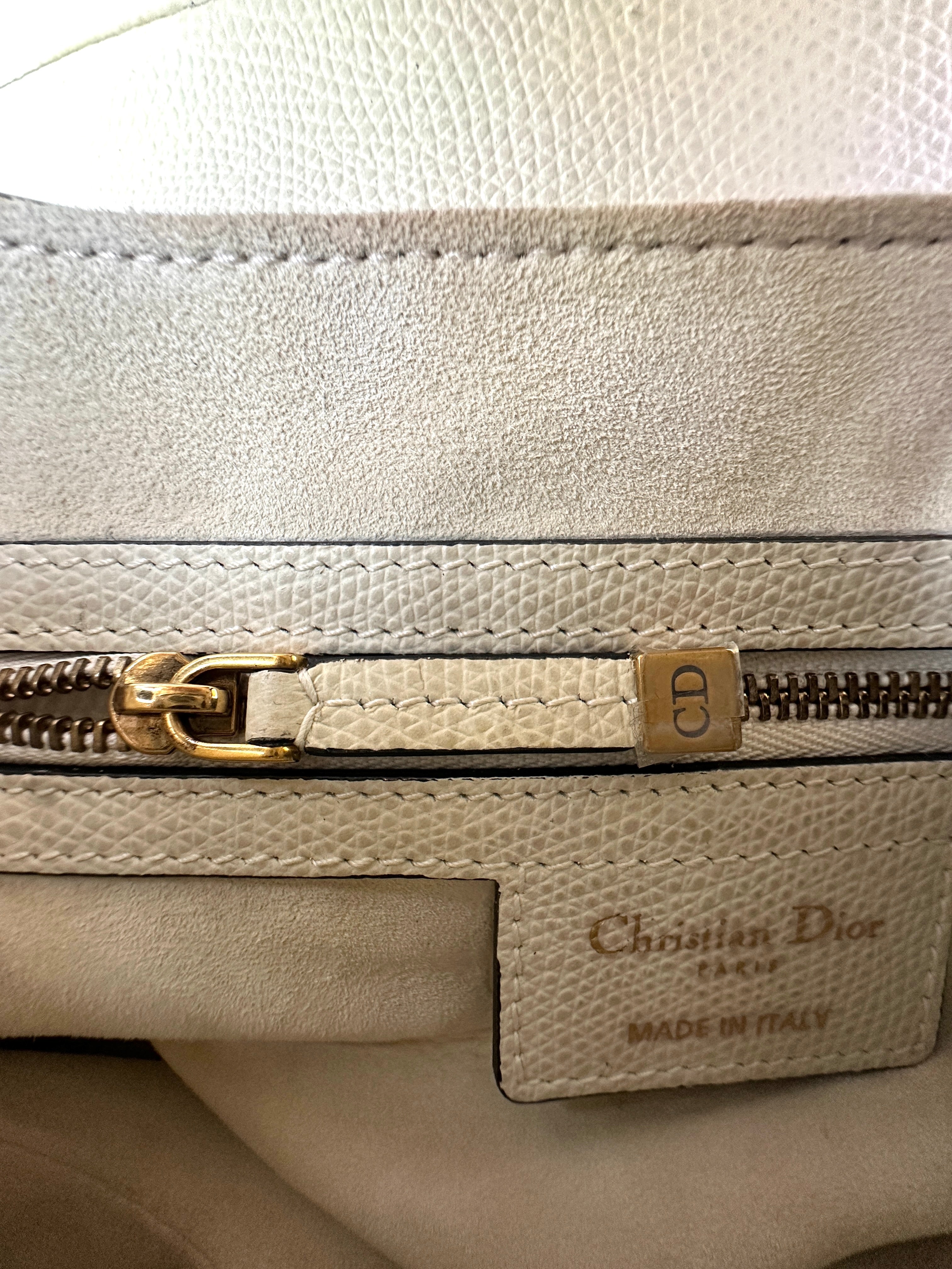 Christian Dior White Leather Medium Size Saddle Bag DR957