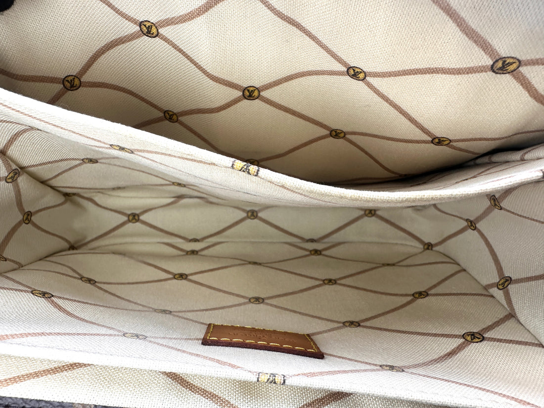 Louis Vuitton Monogram Canvas Summer Trunk Pochette Metis LV3395