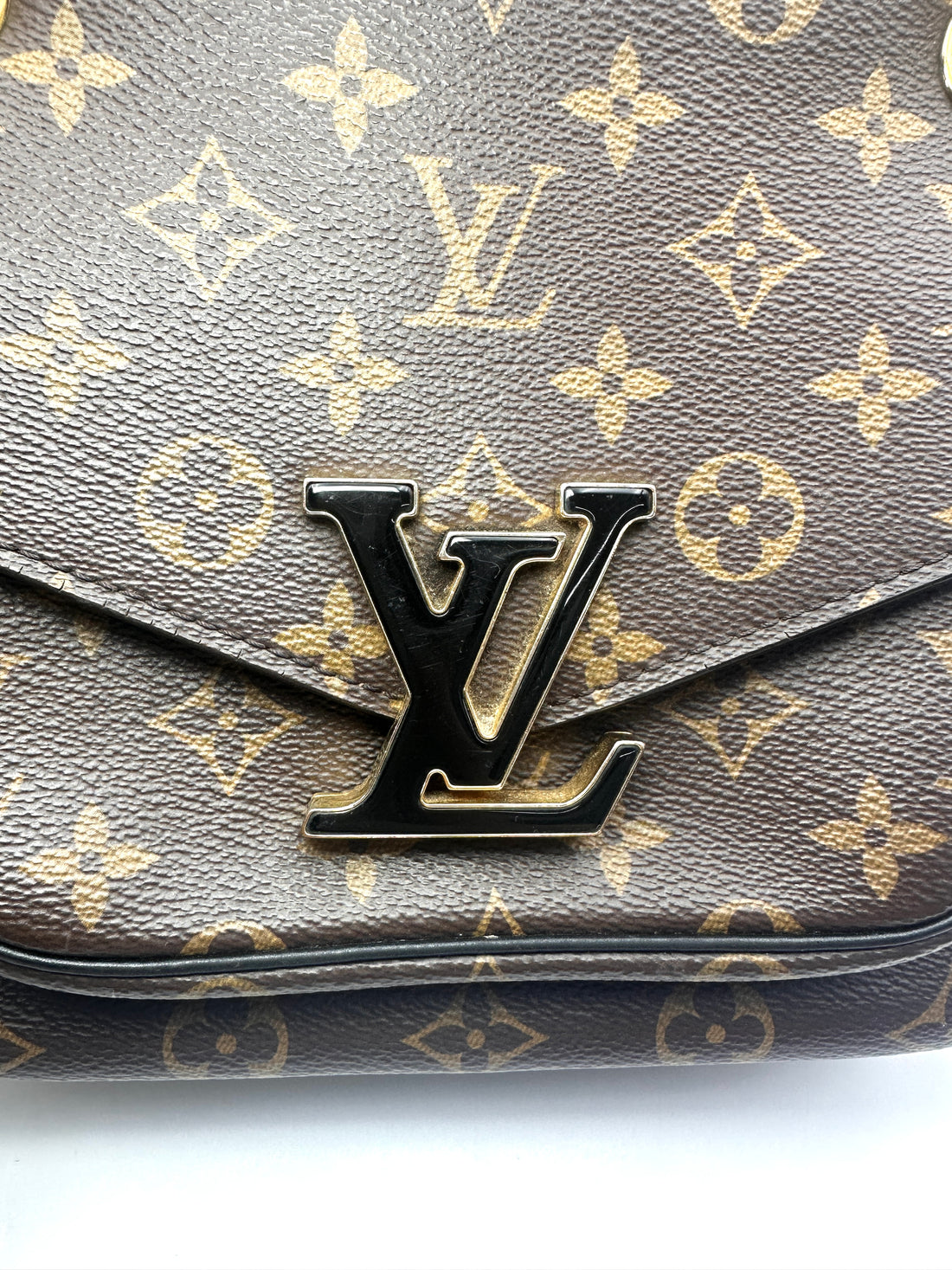 Louis Vuitton Passy Monogram Canvas Chain Shoulder Bag LV3397