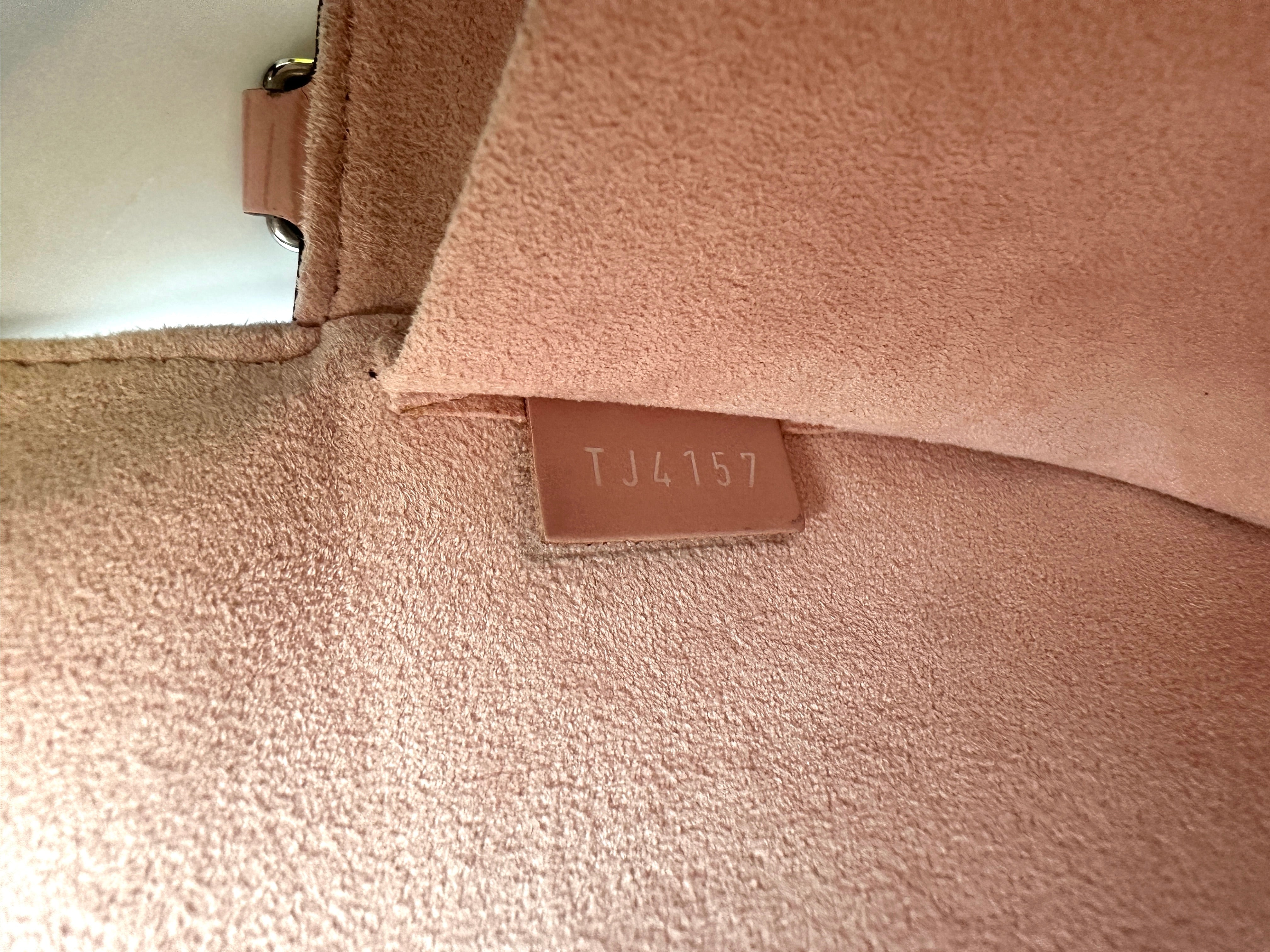 Louis Vuitton Pink Epi Leather Pochette Felicie LV3401