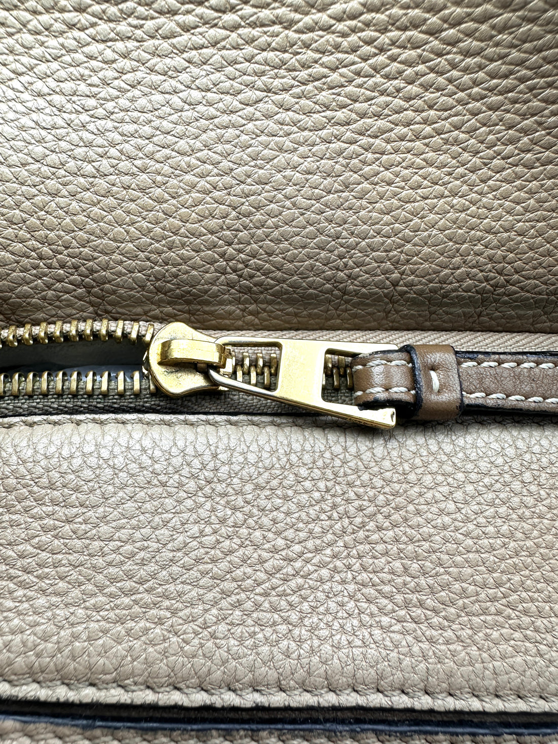 Loewe Puzzle Beige Leather Shoulder Bag LW105