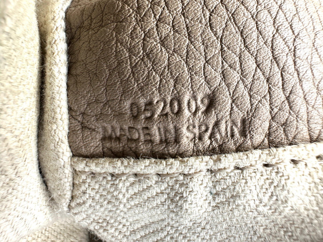 Loewe Puzzle Beige Leather Shoulder Bag LW105