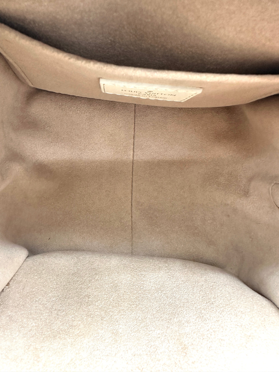 Louis Vuitton New Square Quartz Multicolor Monogram Embossed Leather Square Bag LV3406