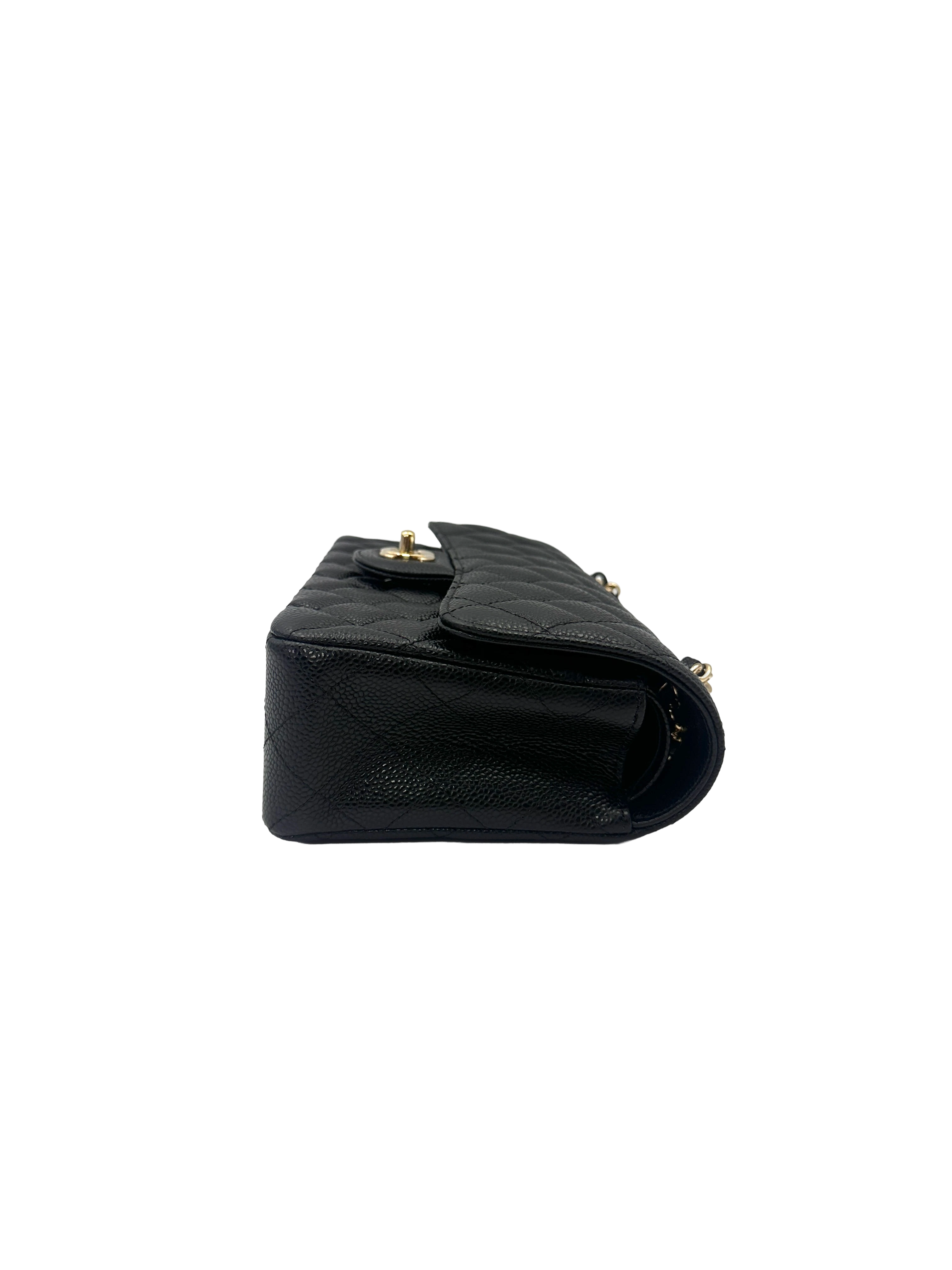 Chanel Classic Flap Black Quilted Leather Medium Size Shoulder Bag With Gold Buckle(28***06) CC2625