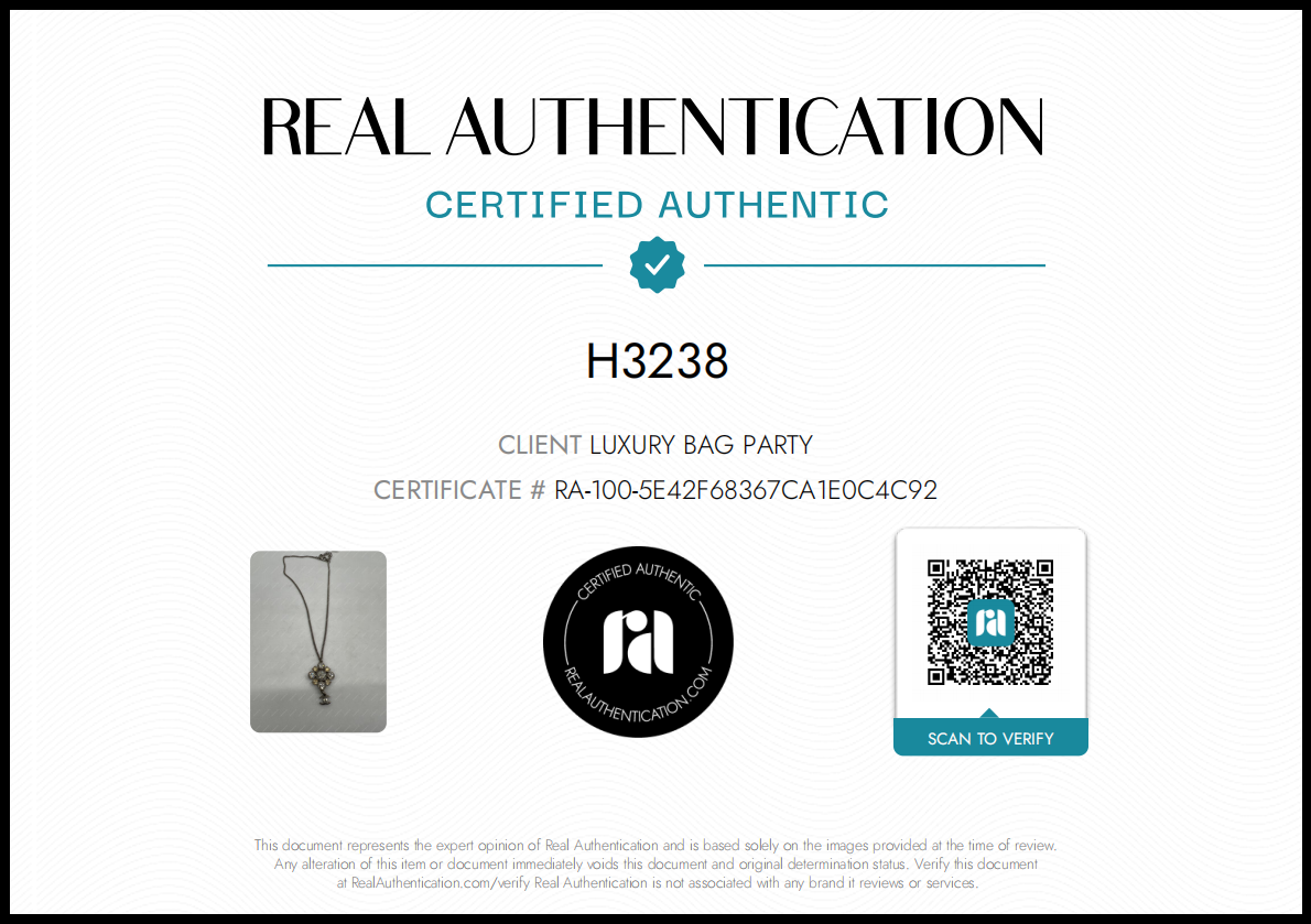 Chanel CC Logo Crystal Flower Pendant Necklace IRIS102