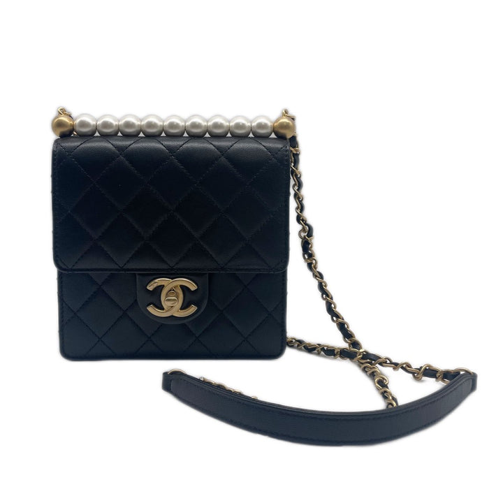 Chanel Lambskin Quilted Chic Pearls Flap Black (29***45) CC566