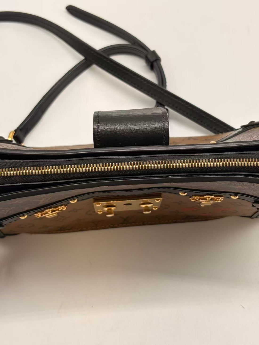 Louis Vuitton Monogram Trunk Clutch Shoulder Bag LV1310NA