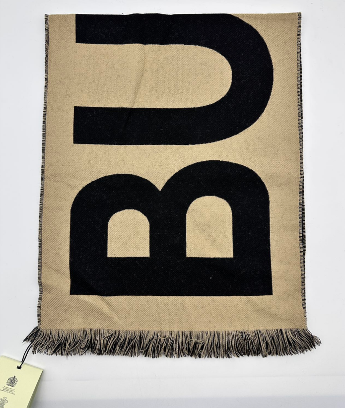 Burberry Fringe-Trimmed Warm and Cozy Woolen Scarf in Black/Khaki  BBS01