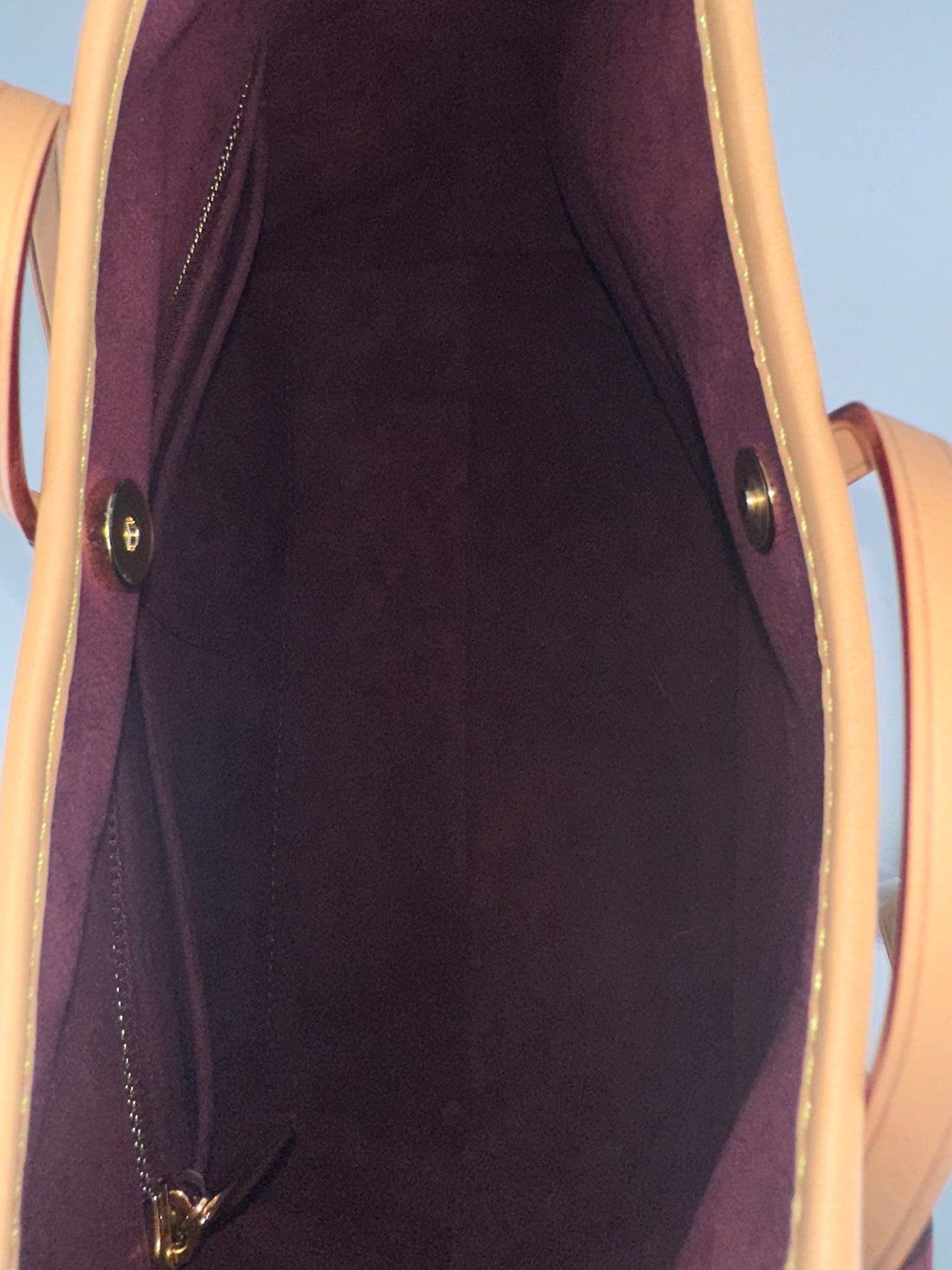 Louis Vuitton Classic Monogram Carryall PM Microchipped 2025 LV934