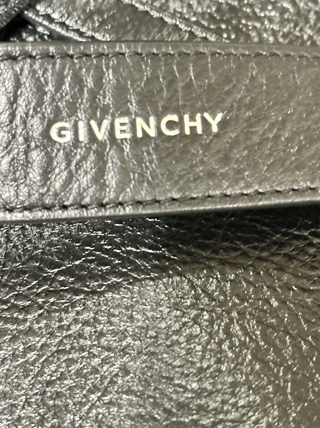 Givenchy Medium Voyou In Shiny Leather Black (MSRP2950)