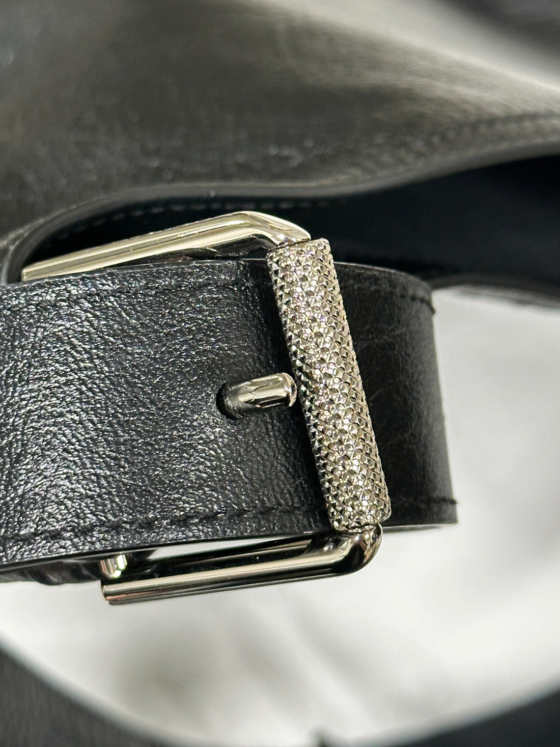 Givenchy Medium Voyou In Shiny Leather Black (MSRP2950)
