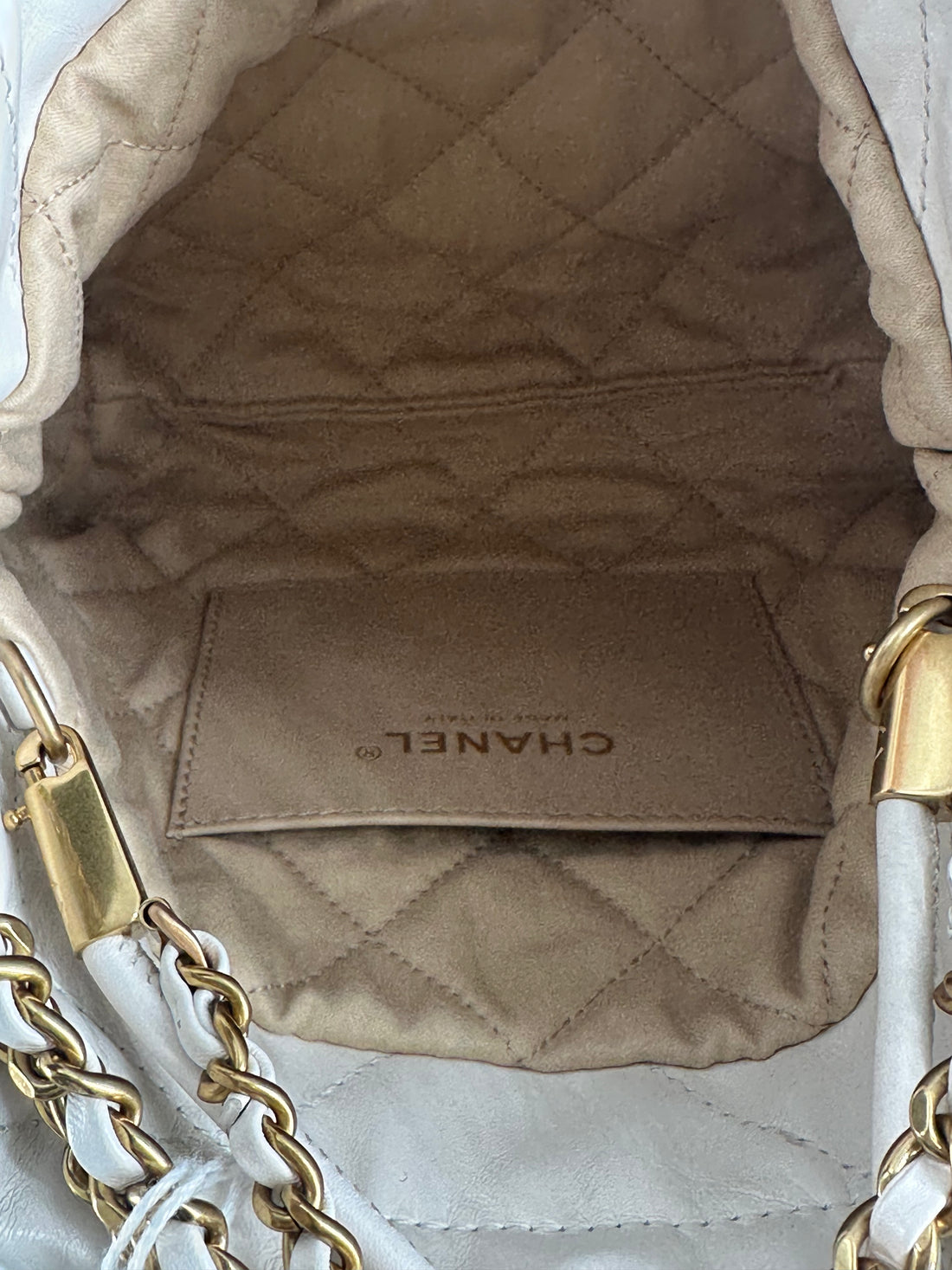 Chanel 22 Bag Mini Calfskin White Microchipped CC364